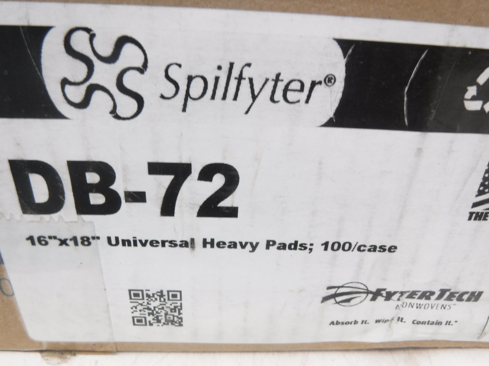 100 Pack Spilfyter 16″W x 18″L Universal Gray Heavy Absorbent Pads DB-72