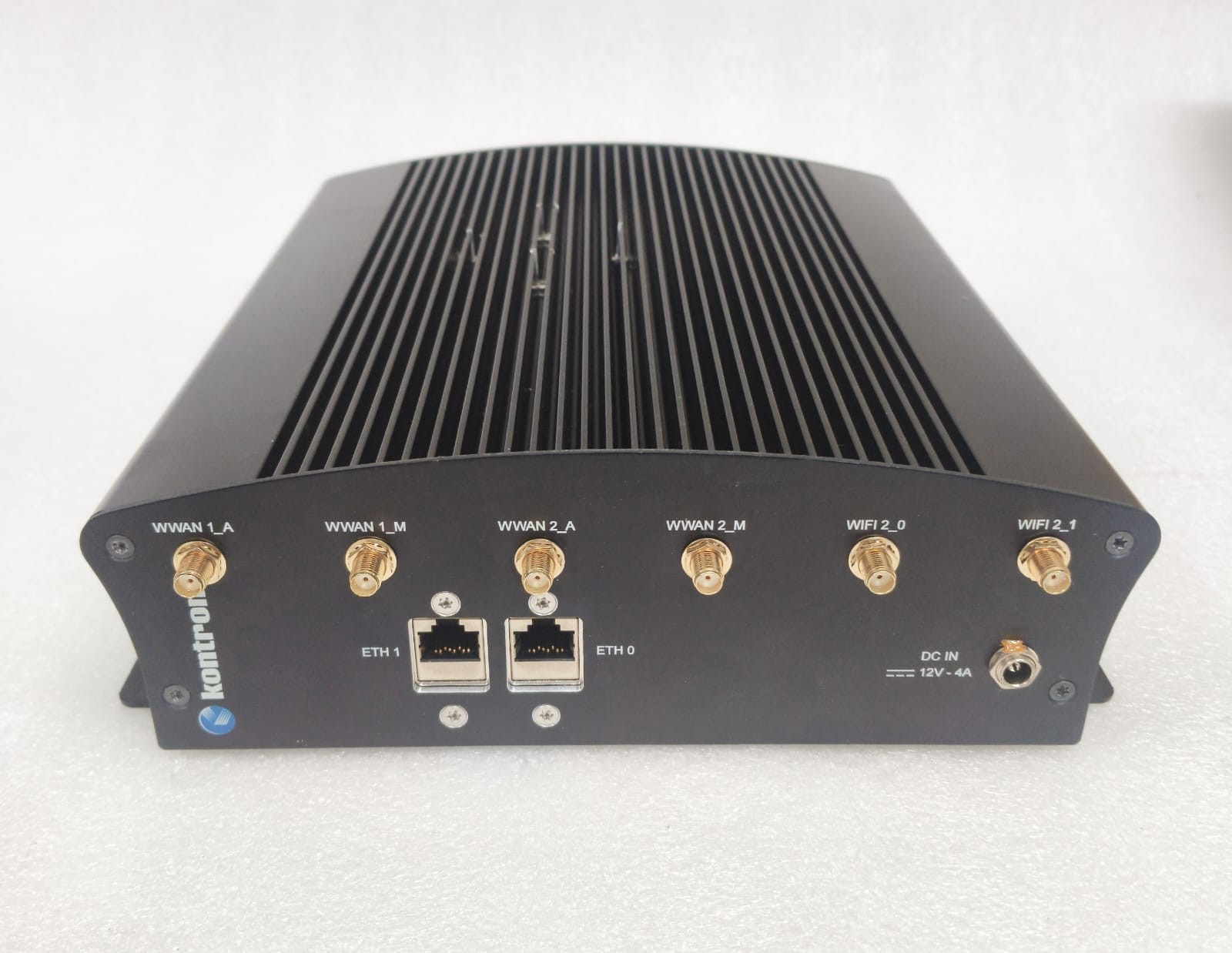 Kontron TRACE-154-IV-POC Industrial Router Gateway WWAN WiFi Fanless 1062-6627