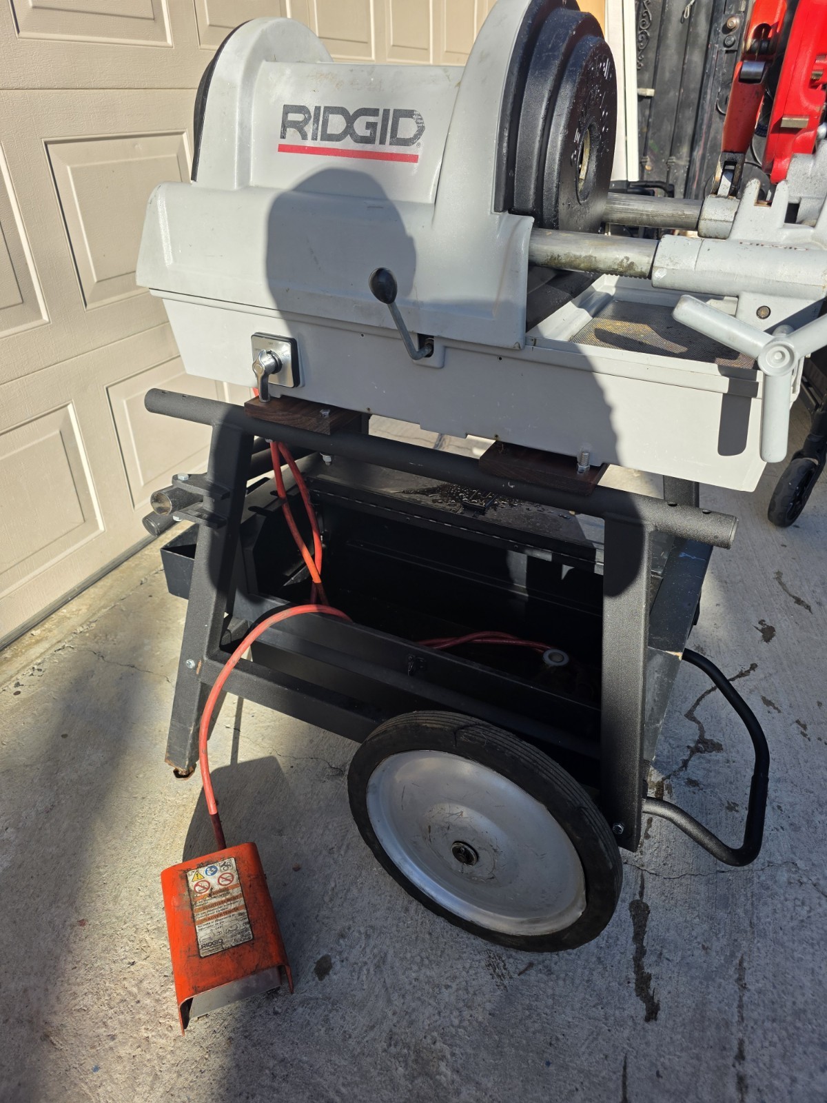 RIDGID 1822I Pipe Threading Machine