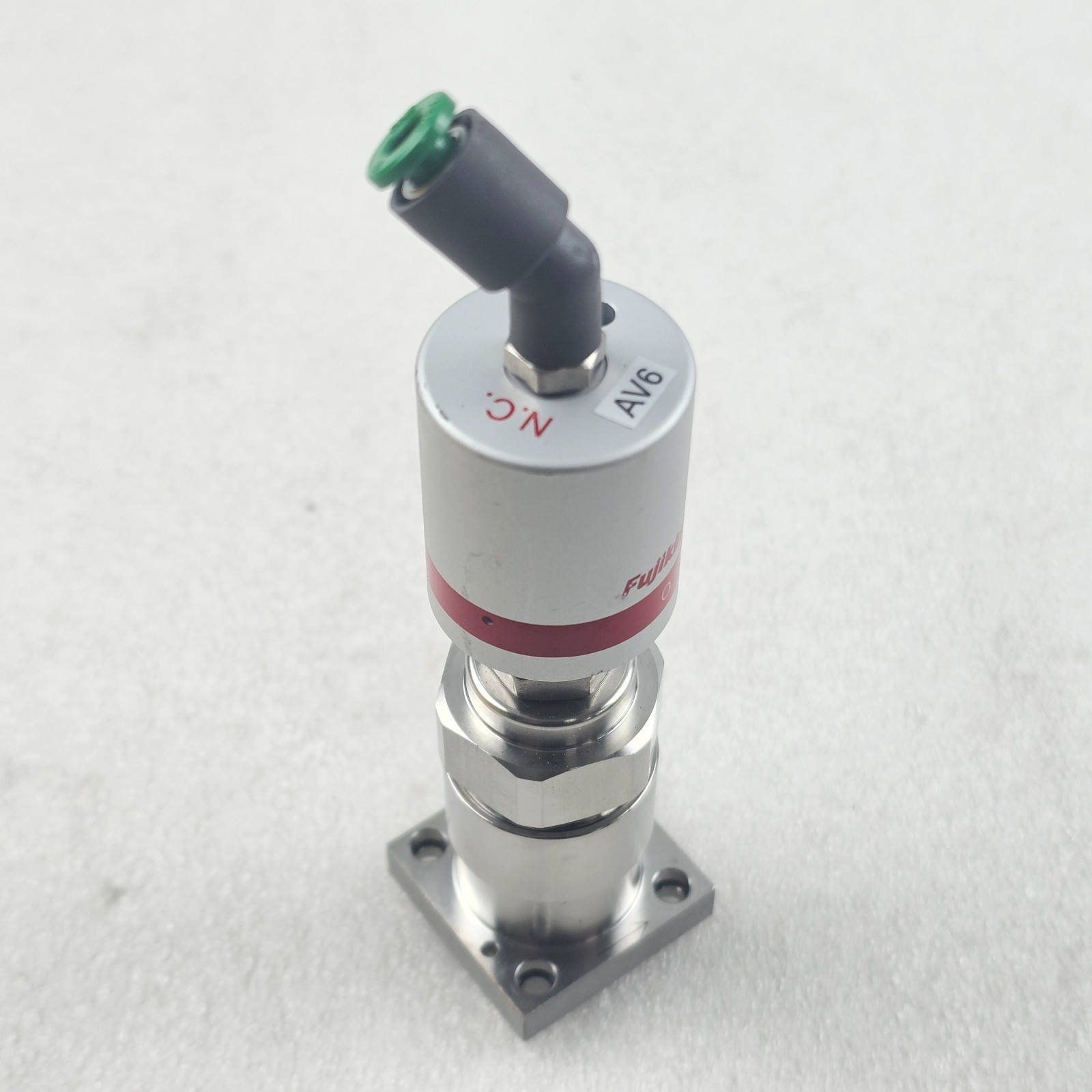 Fujikin Incorporated O.P. 0.5~0.6MPa TYPE N.C. / FUJIKIN 316L-P / AT03P6500