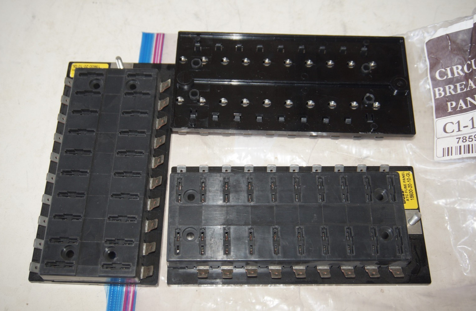 BUSS ATC 20-slot Blade-type Fuse / Circuit-Breaker Panel, 15600-20-10-GL, New