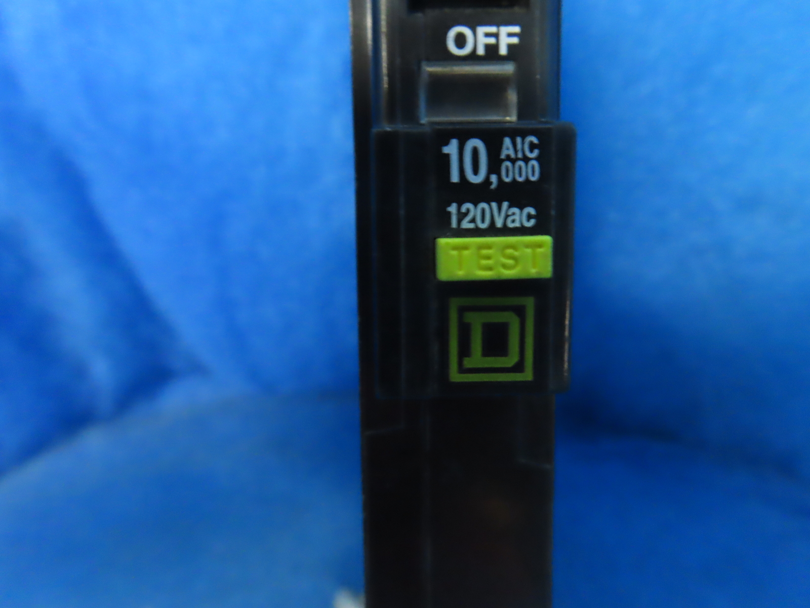 SQUARE D BREAKER QO120GFI (GFI) 20A 120/240V 1P W/ GFI 10k 1YR WARRANTY
