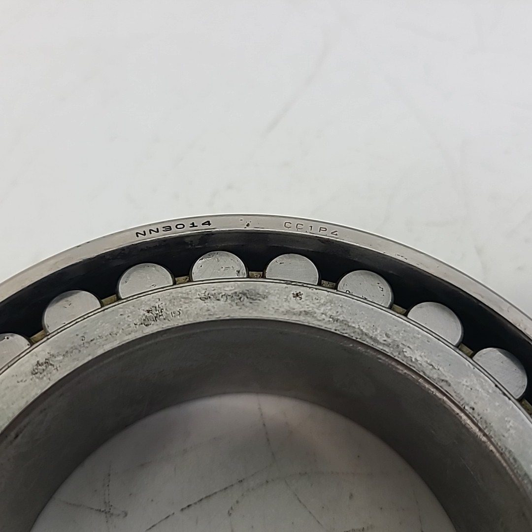 NSK NN3014 CC1P4 EE13 Double Row Cylindrical Roller Bearing