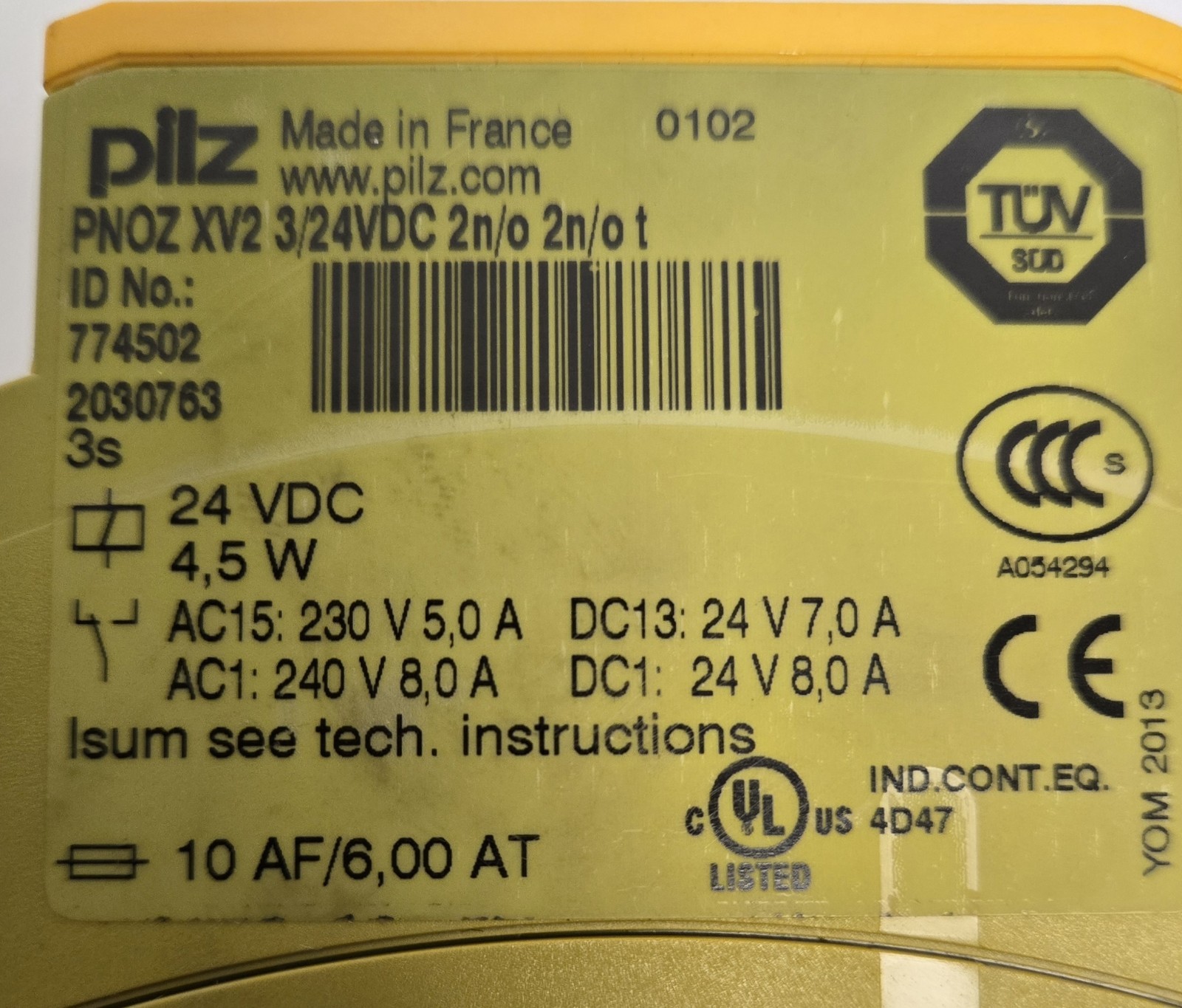 PILZ PNOZXV23/24VDC2n/o2n/ot SAFETY RELAY.