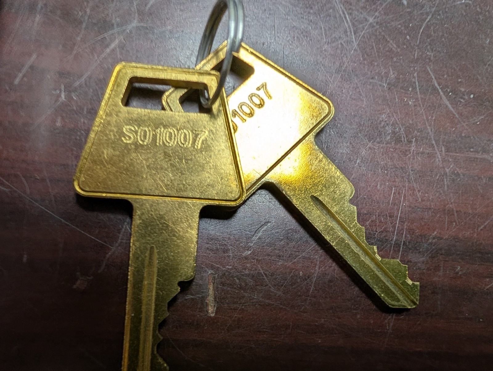 🤪 LOT OF 6 NEW AMERICAN LOCK HEAVY DUTY LOCKOUT PADLOCK A1107KA0RJLZ1