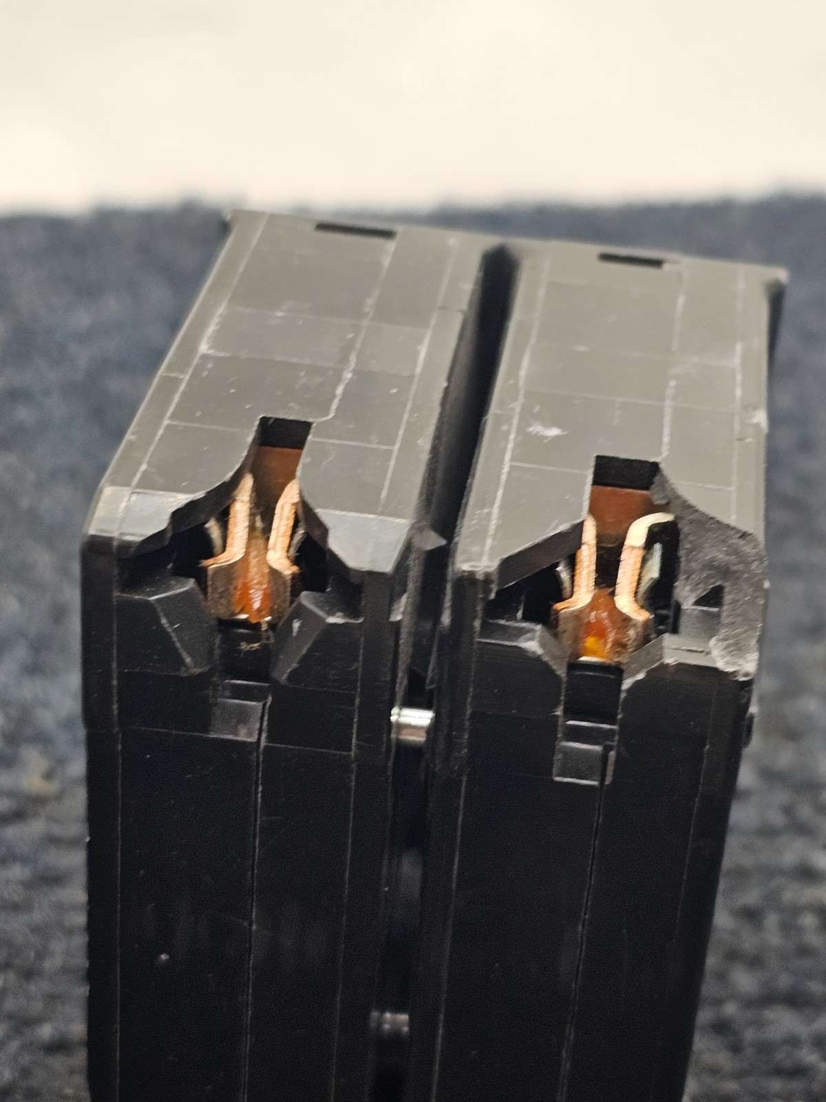 ( QTY 2 ) Square D HOM225: Circuit Breaker Plug-In 25 Amp 2 Pole 240 Vol