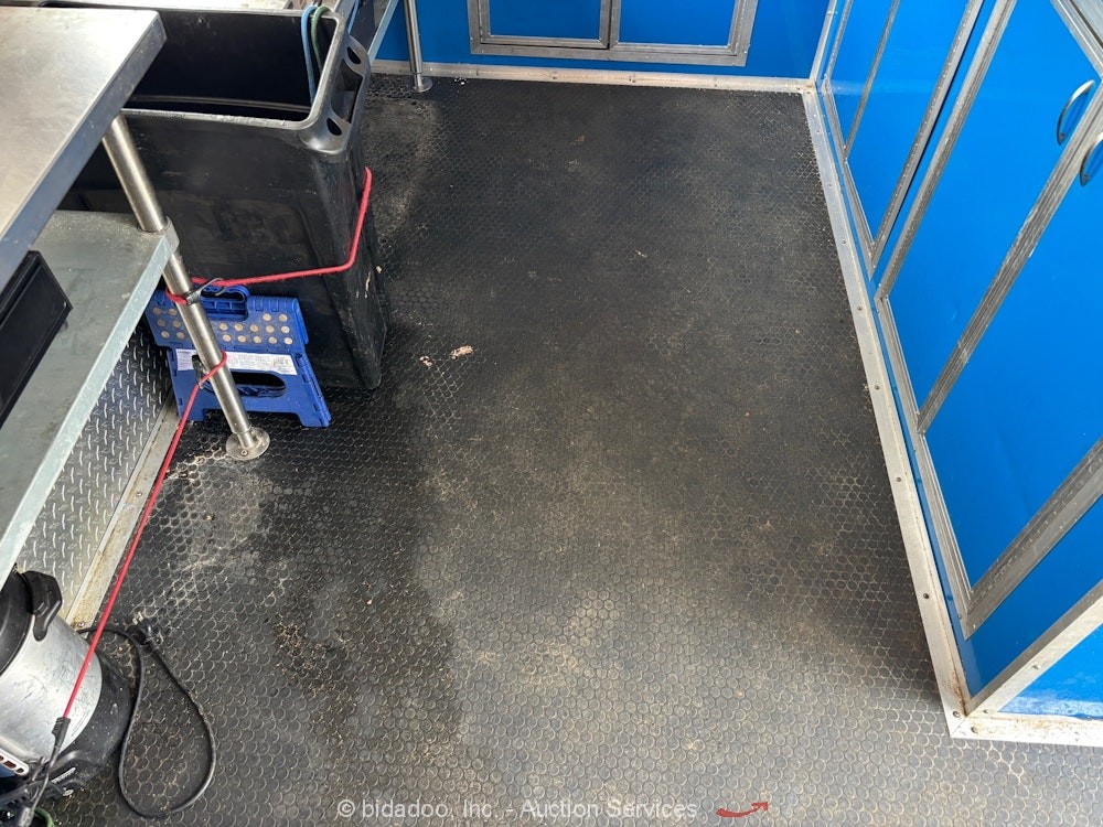 2023 Keystone DNV8.514F90 16′ T/A Commercial Food Concession Trailer bidadoo