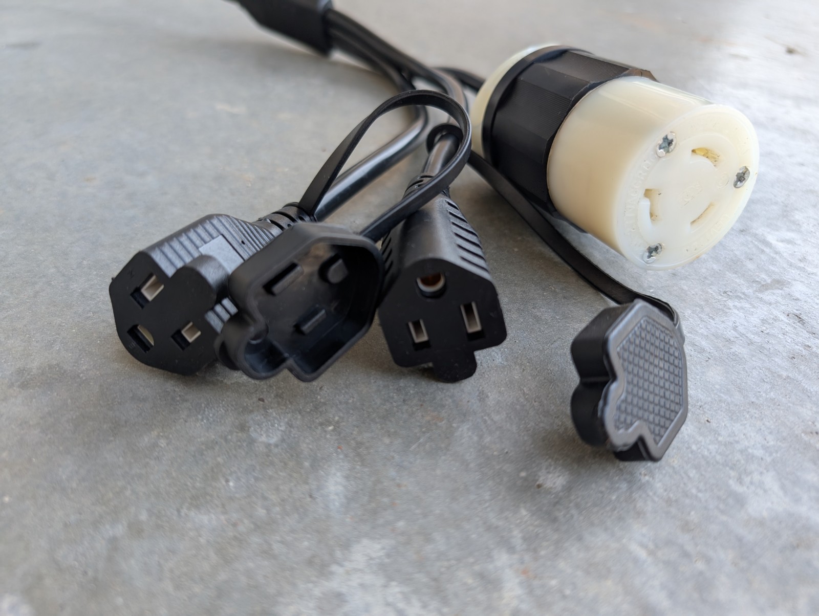 24 inch 1 to 3 Outlet Locomotive Refrigerator Adapter Splitter Cable Plug Cord