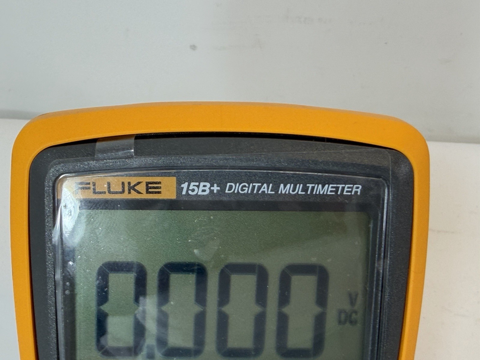 Fluke 15B+ Plus CAT III 600V Digital Multimeter (1000V/10A) – FAST SHIPPING