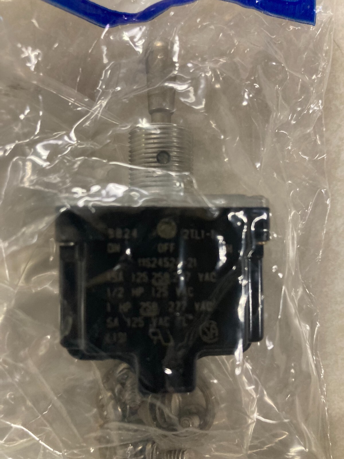 2TL1-1, Honeywell MicroSwitch, DPDT, 15A/125V, 1/2HP, On-Off-On