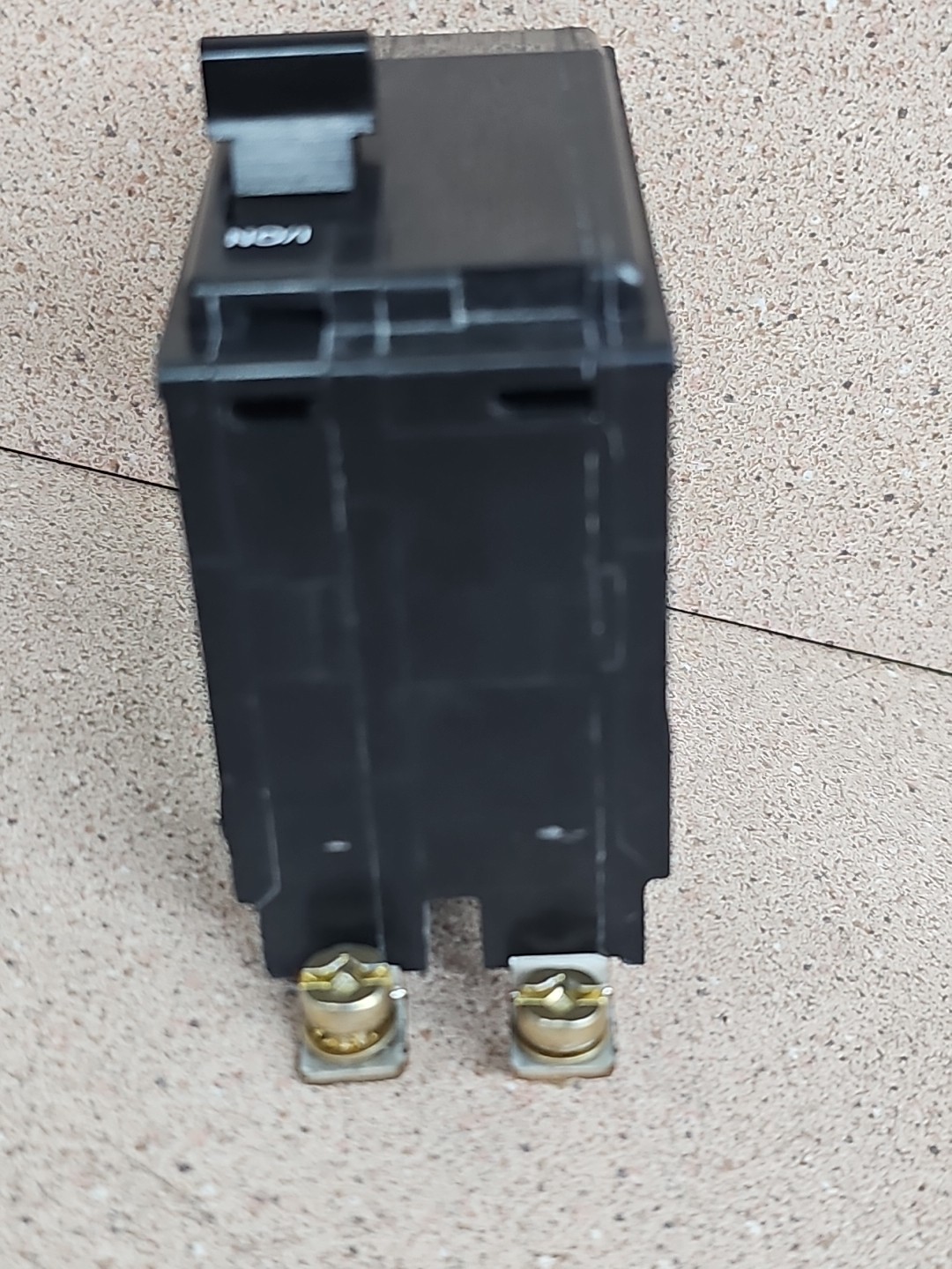 Square D QOB230 Circuit Breaker 30 Amp 2 Pole 10 AIC 120/240 VAC Type QOB W#