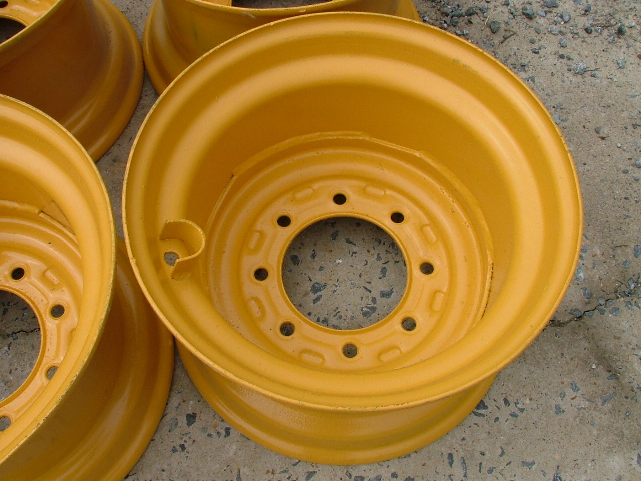 NEW 16.5X9.75X8 Skid Steer Wheel/Rim for CAT 236, 242, 246, 248, 252, 262 & 272