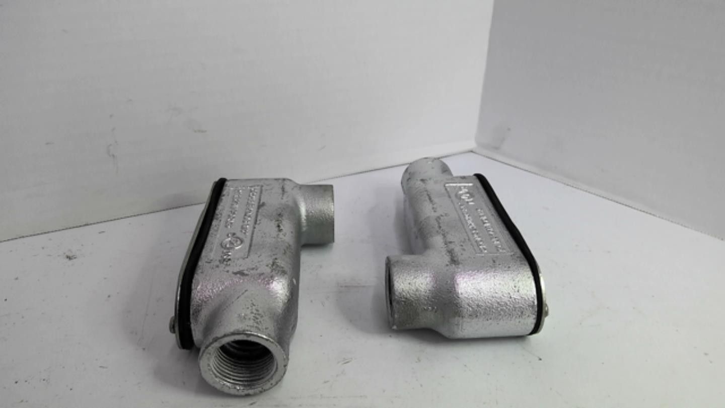 Crouse Hinds 3/4″ 21 LB75M Electrical Cover Lot of 2