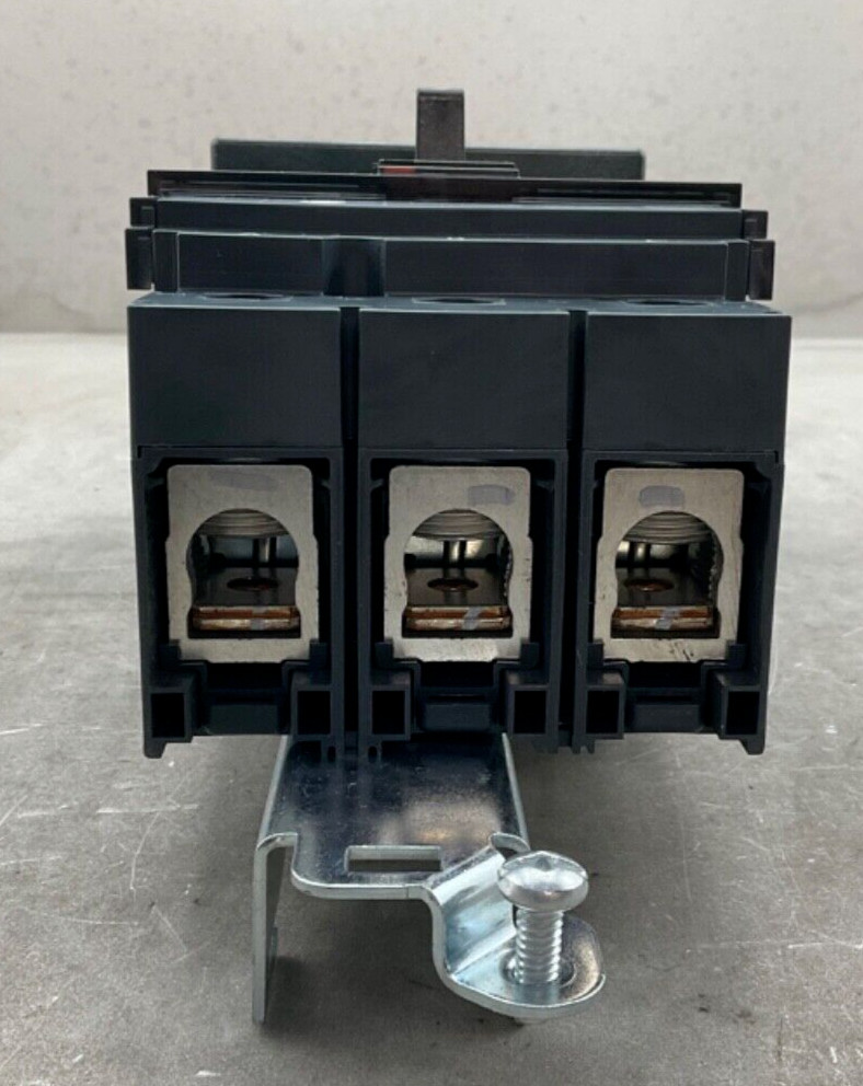 NEW SQUARE D JJA36200 I-LINE POWERPACT CIRCUIT BREAKER 200A 600V 3P 50/60Hz