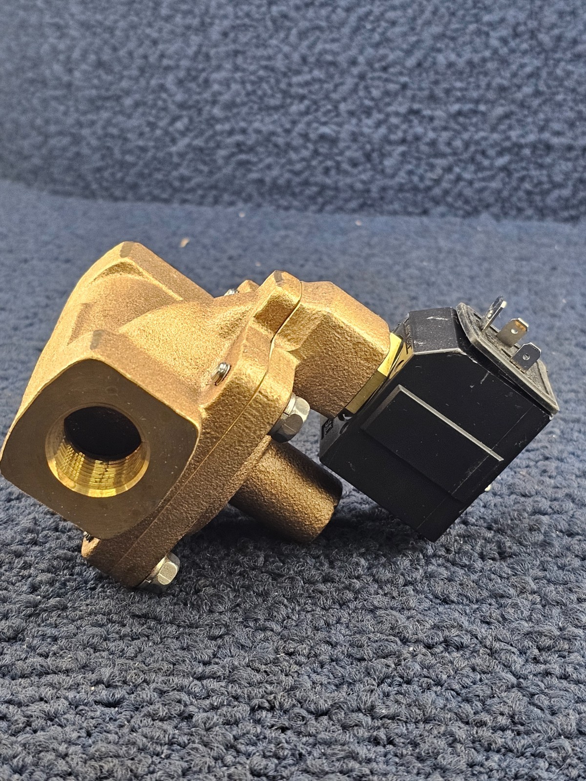 SMC VXR2150 2-Way Media Valve .04 MPa AC 120V 60Hz Class B 3/4″ Port