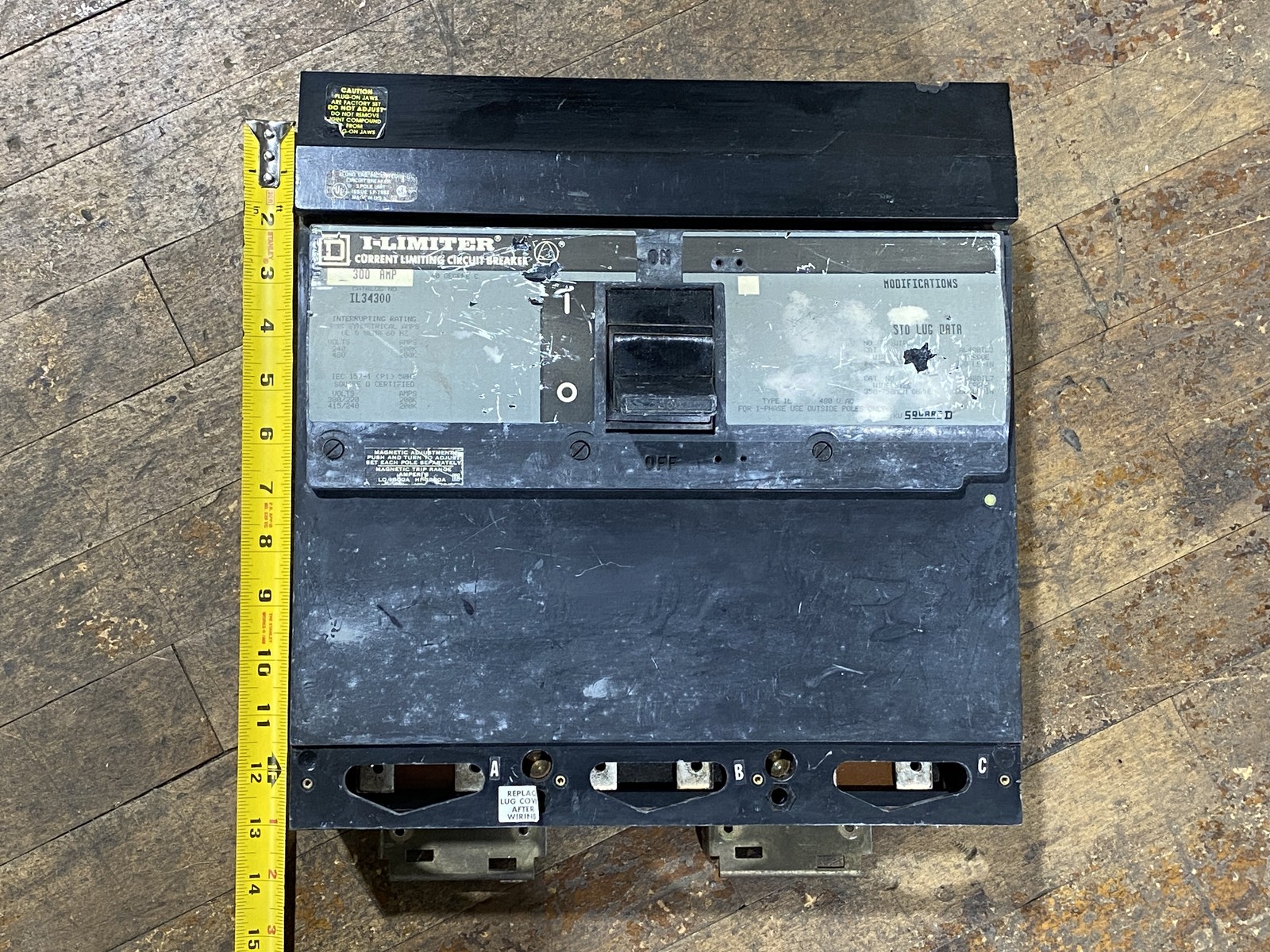 Square D IL34300 I-Limiter Circuit Breaker 300A 480V 3P Type IL 50/60Hz
