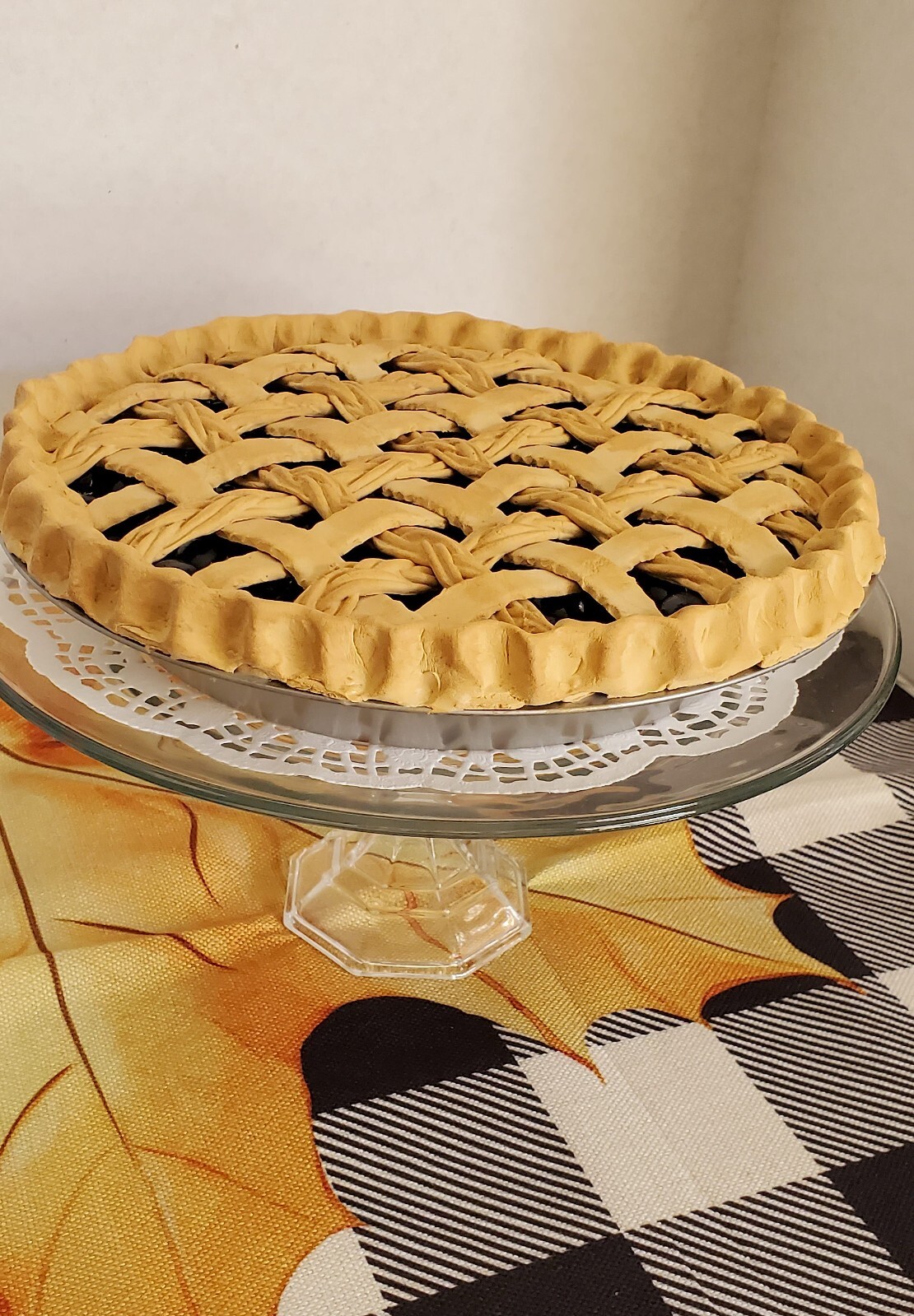 9 ½ Faux Fruit Pies Apple,Peach, Blueberry, Cherry & Banana Lattice Top Pies
