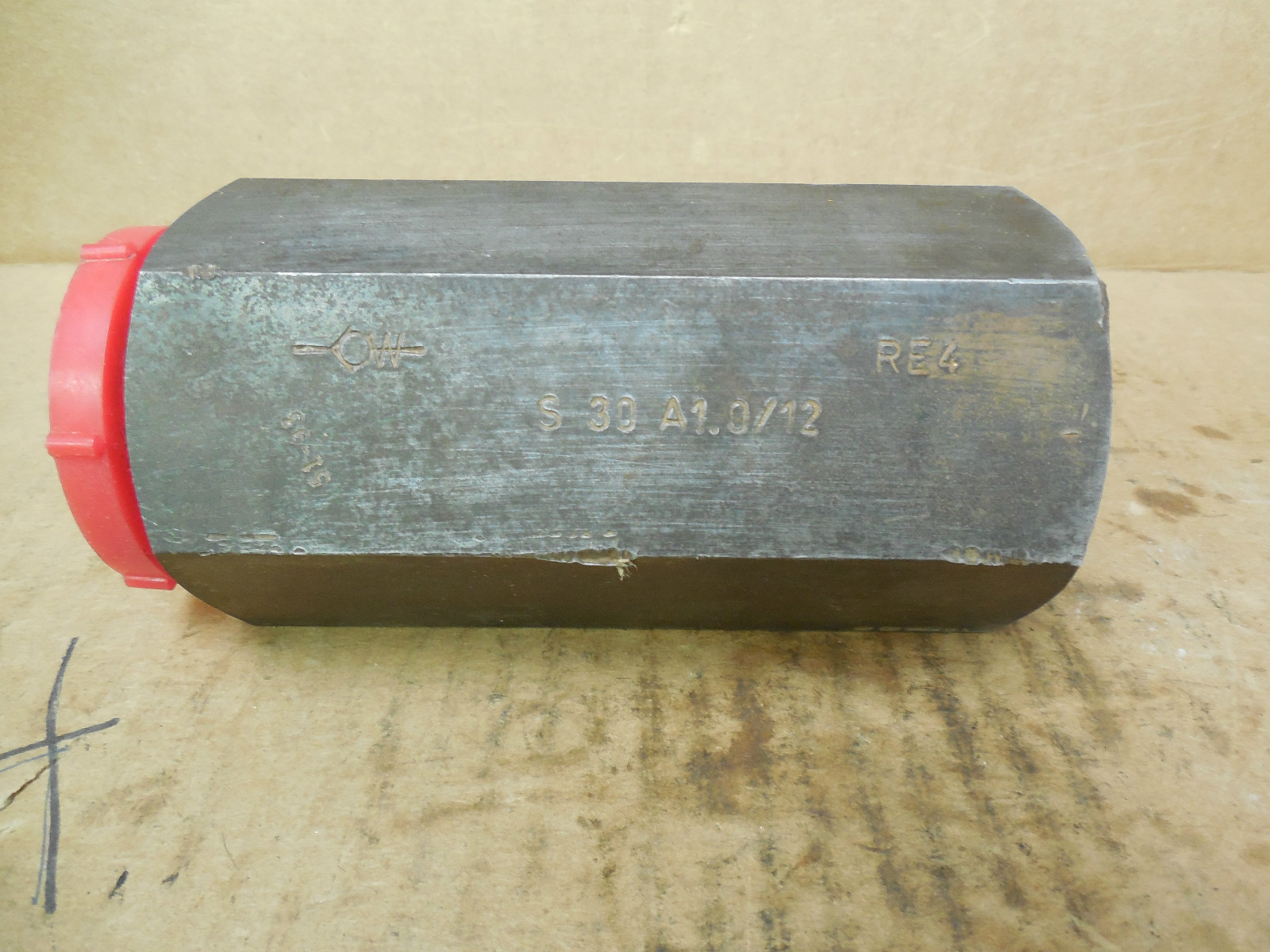 No Name Check Valve S 30 A1.0/12 S30A1012 S30A 1.0/12 1-1/2″ NPT Used