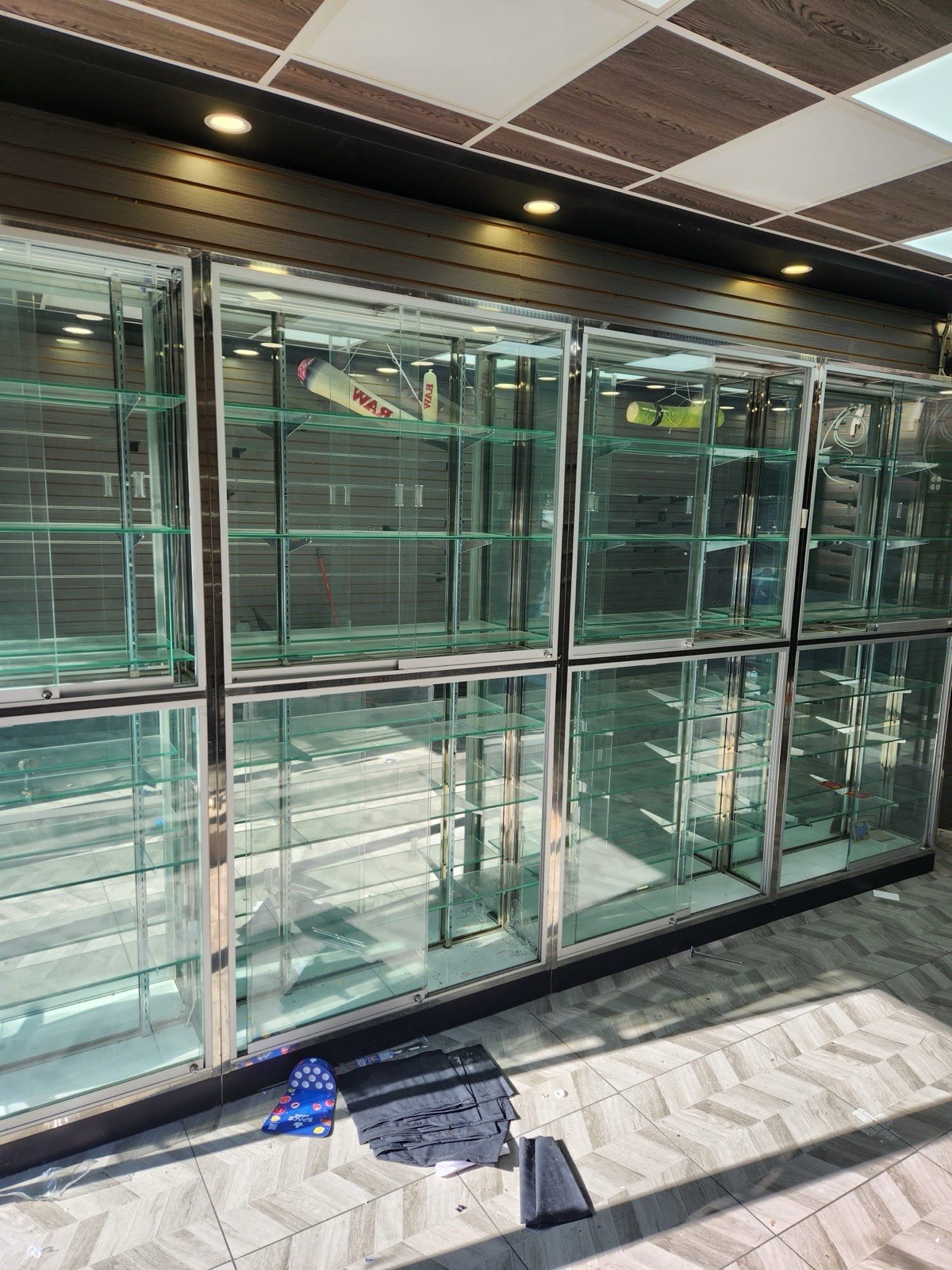 Illuminated Glass Retail Display Case