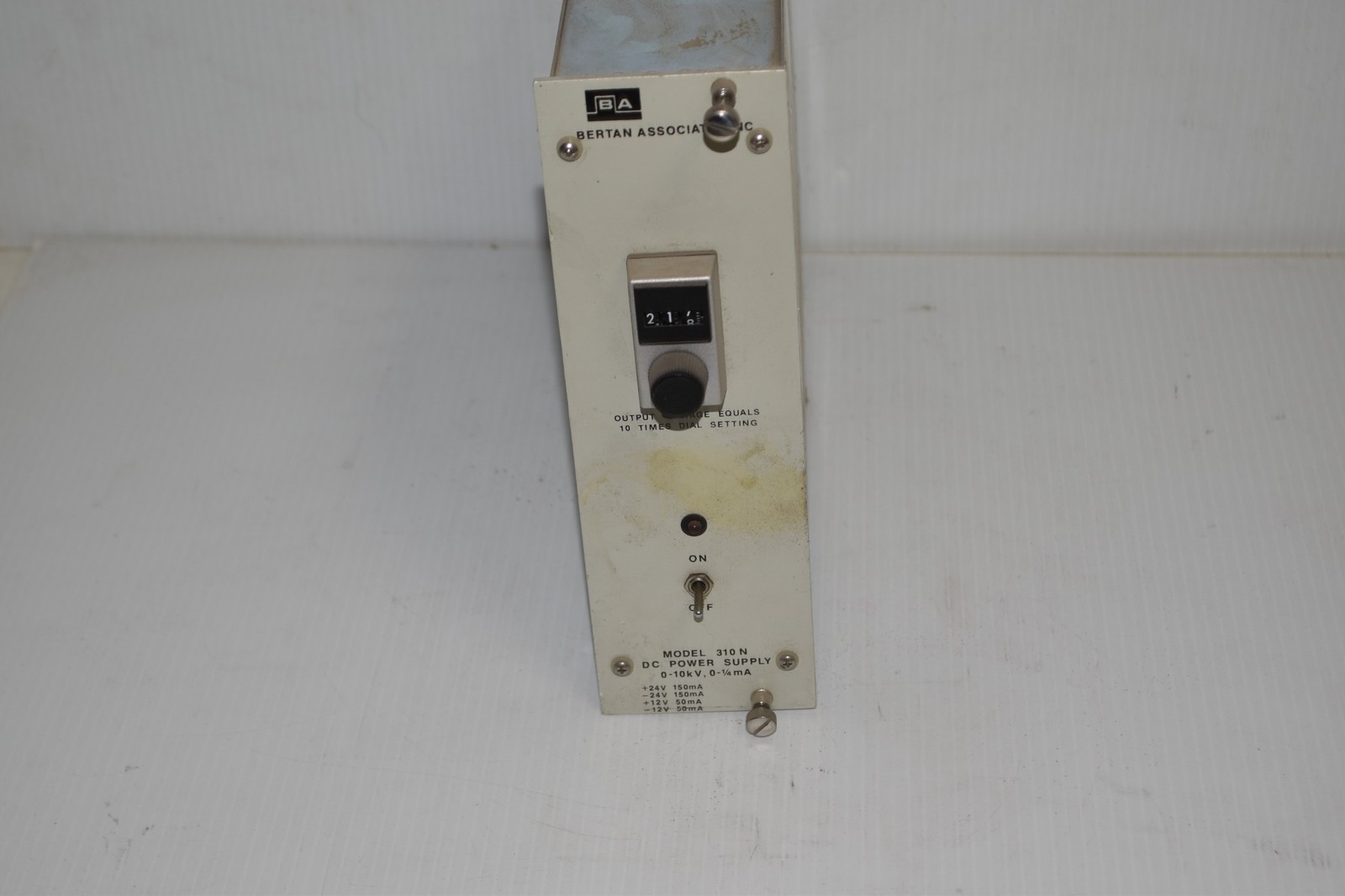 BERTAN ASSOCIATES MODEL 310N DC POWER SUPPLY 0-10KV 0-1/4 MA PLUG IN (MPR27)