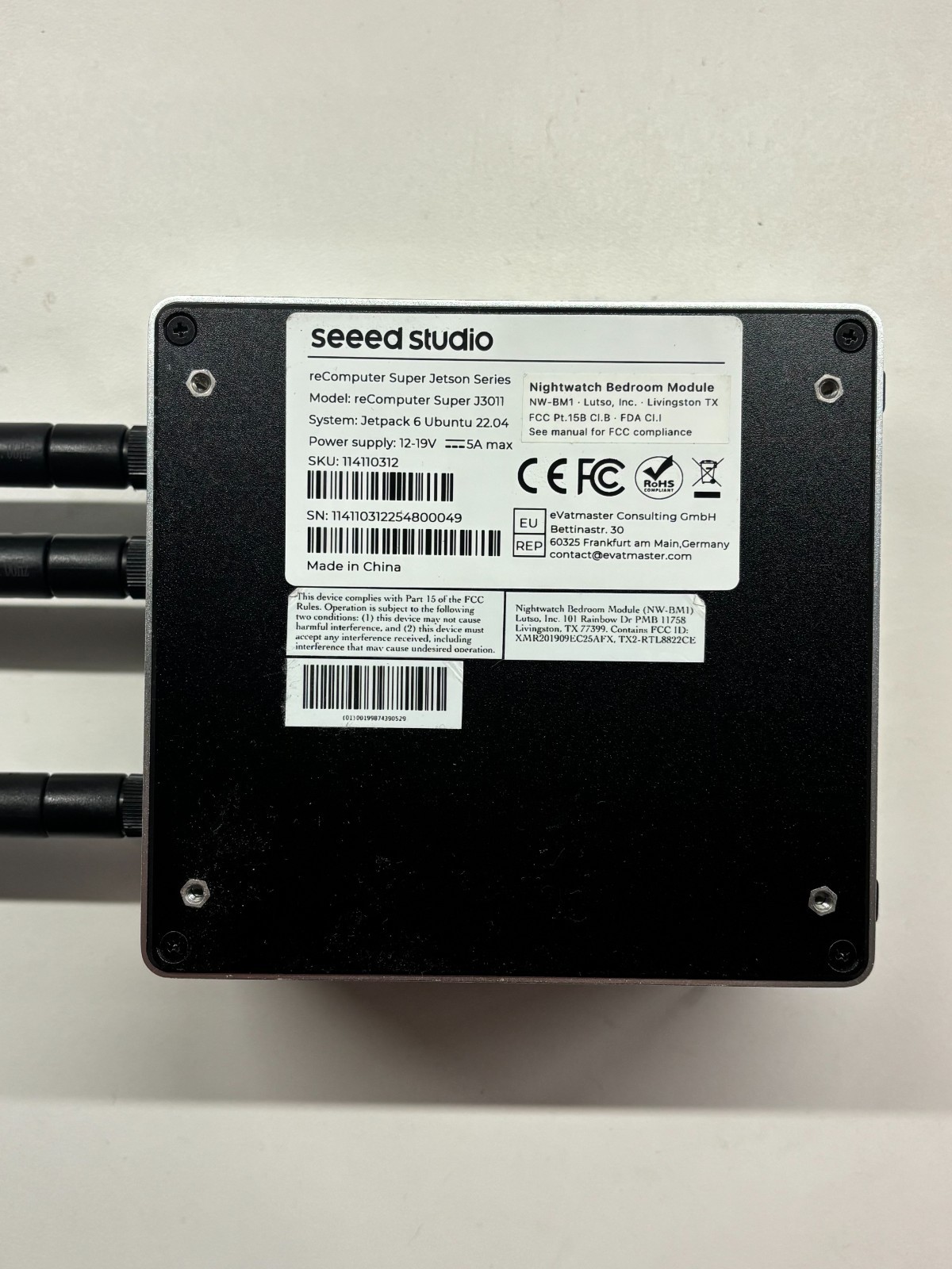 Seeed reComputer Super J3011 Jetson Orin Nano 8GB 128GB SSD LTE WiFi