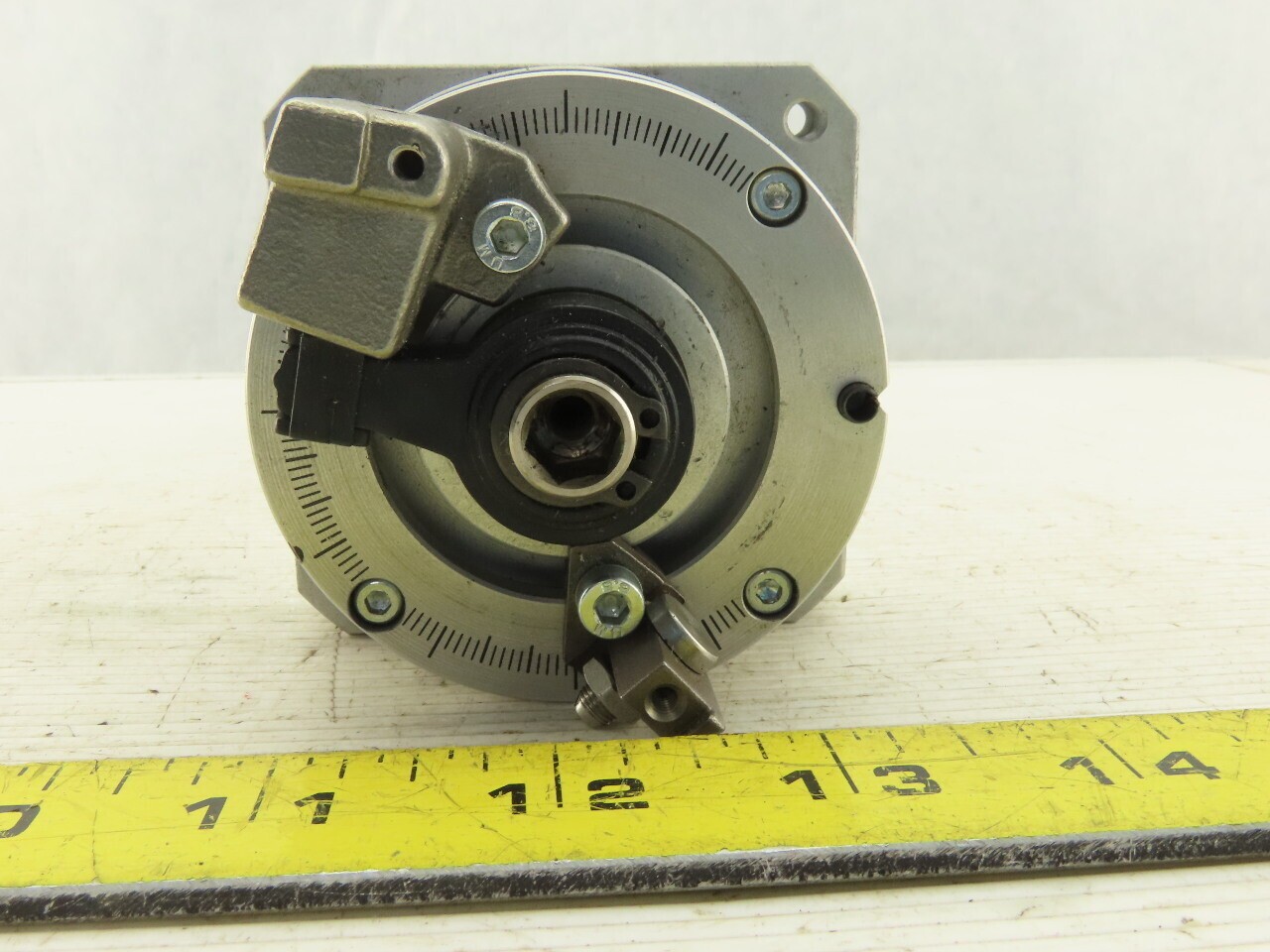 Festo DSM-16-270 P-CR Semi Rotary Actuator 0-270-¦ Turn 145 PSI