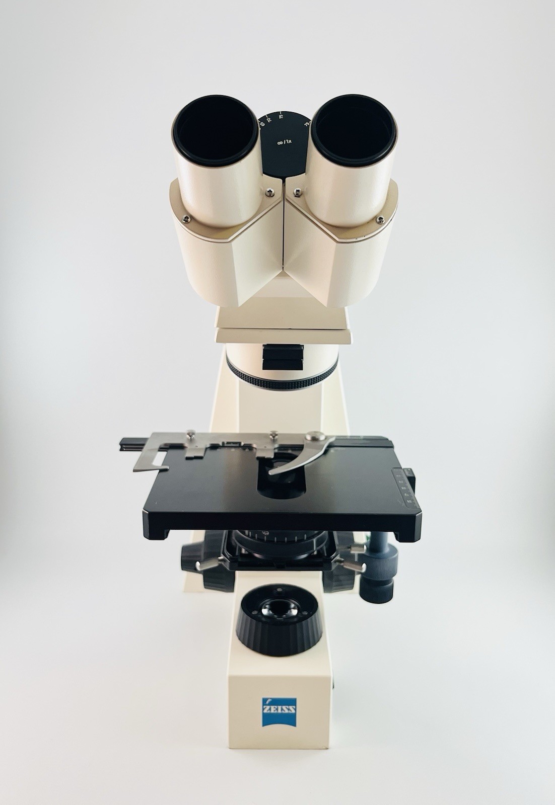 Carl Zeiss Axiolab re Microscope Missing Objective & Ocular Lenses Shell Only