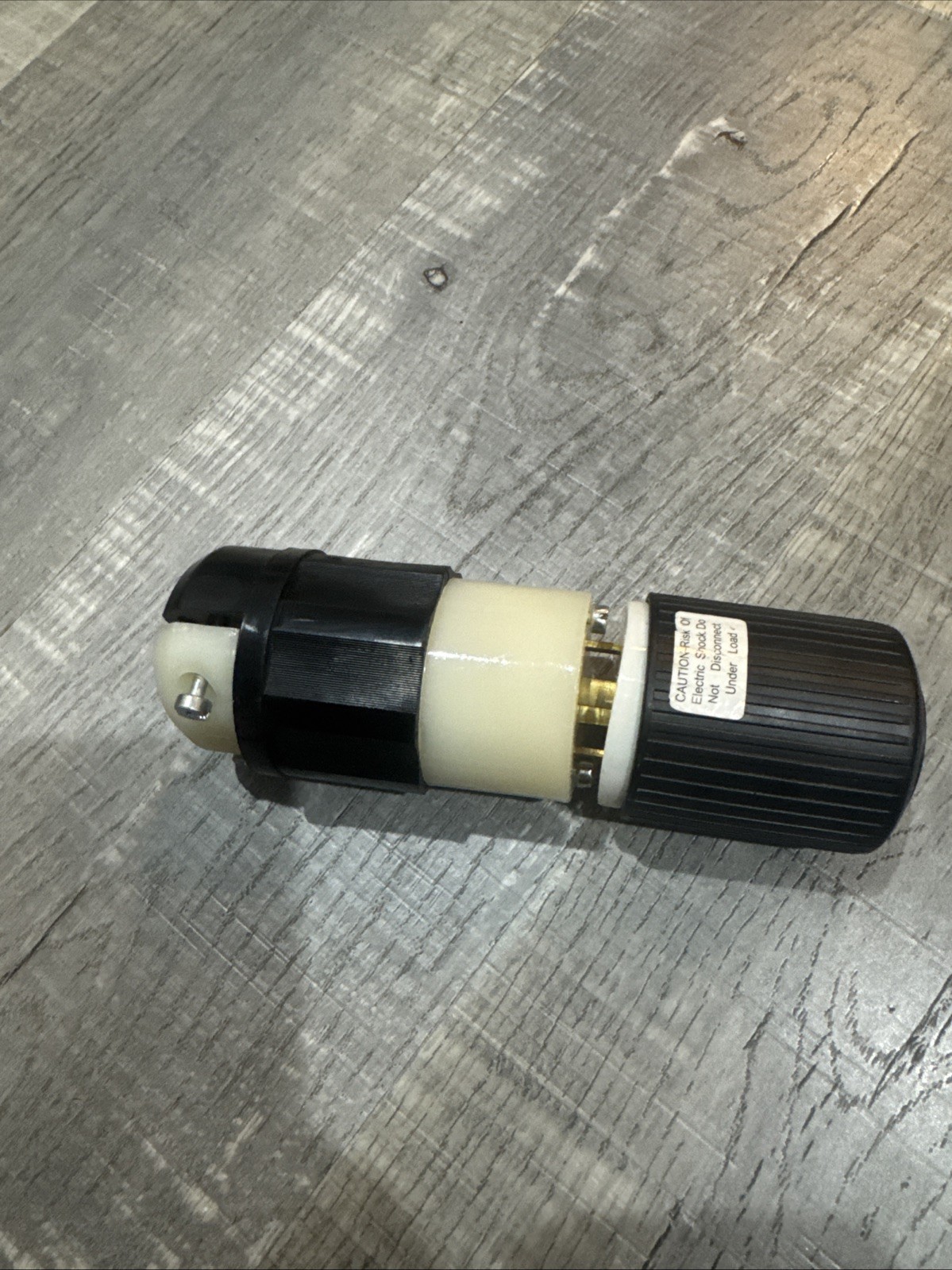 Leviton 078477570005+With Plug