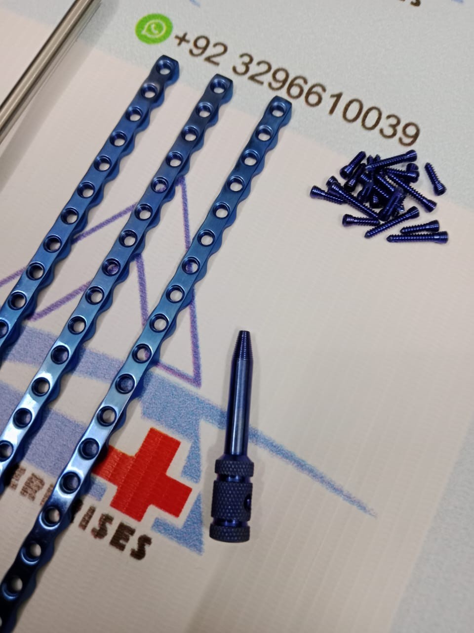 2.7MM ALPS Veterinary Plate 20 Holes With Locking Screws 135 Pcs Set Titanium