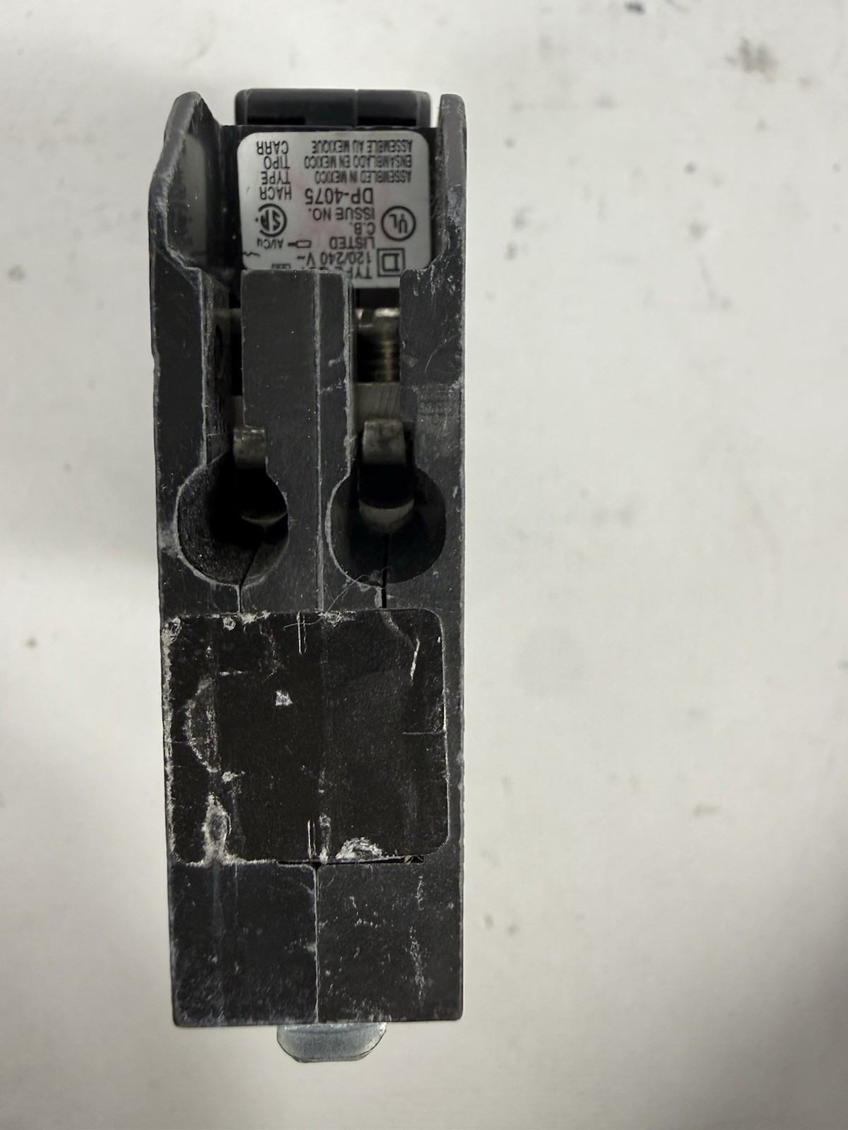 NEW Square D QOT2020NC, TWIN, Tandem, 1 Pole, 20 Amp Circuit Breaker 20A NO HOOK