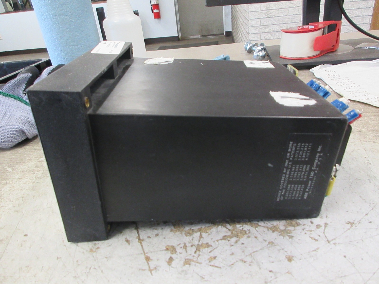 ABB Circuit shield Type 27/59 Under/Over Voltage Relay 410D4490 Used