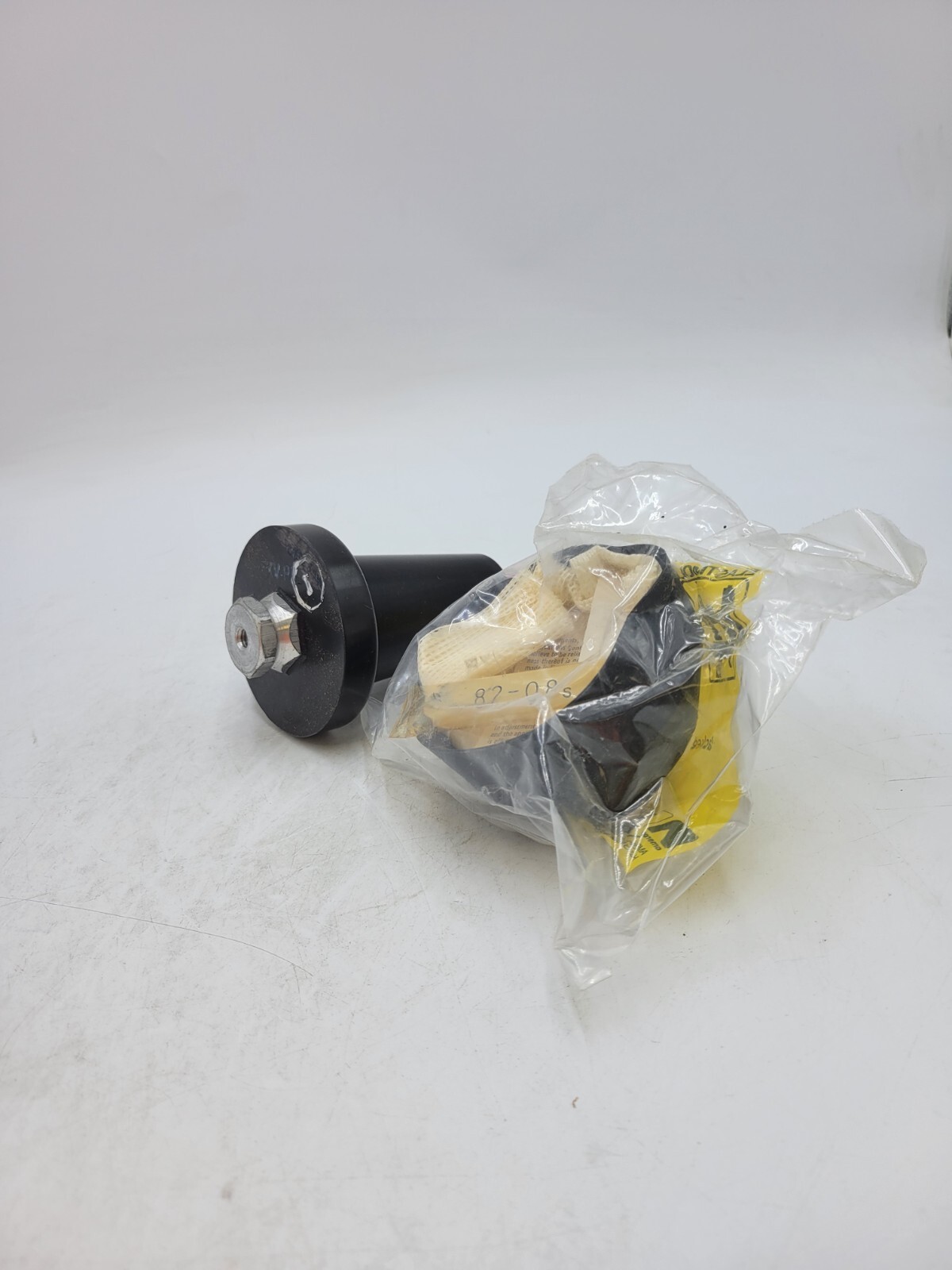 Elastimold 600-DP Dead End Plug Cable Adapter 600-Amp Includes Protective Cap