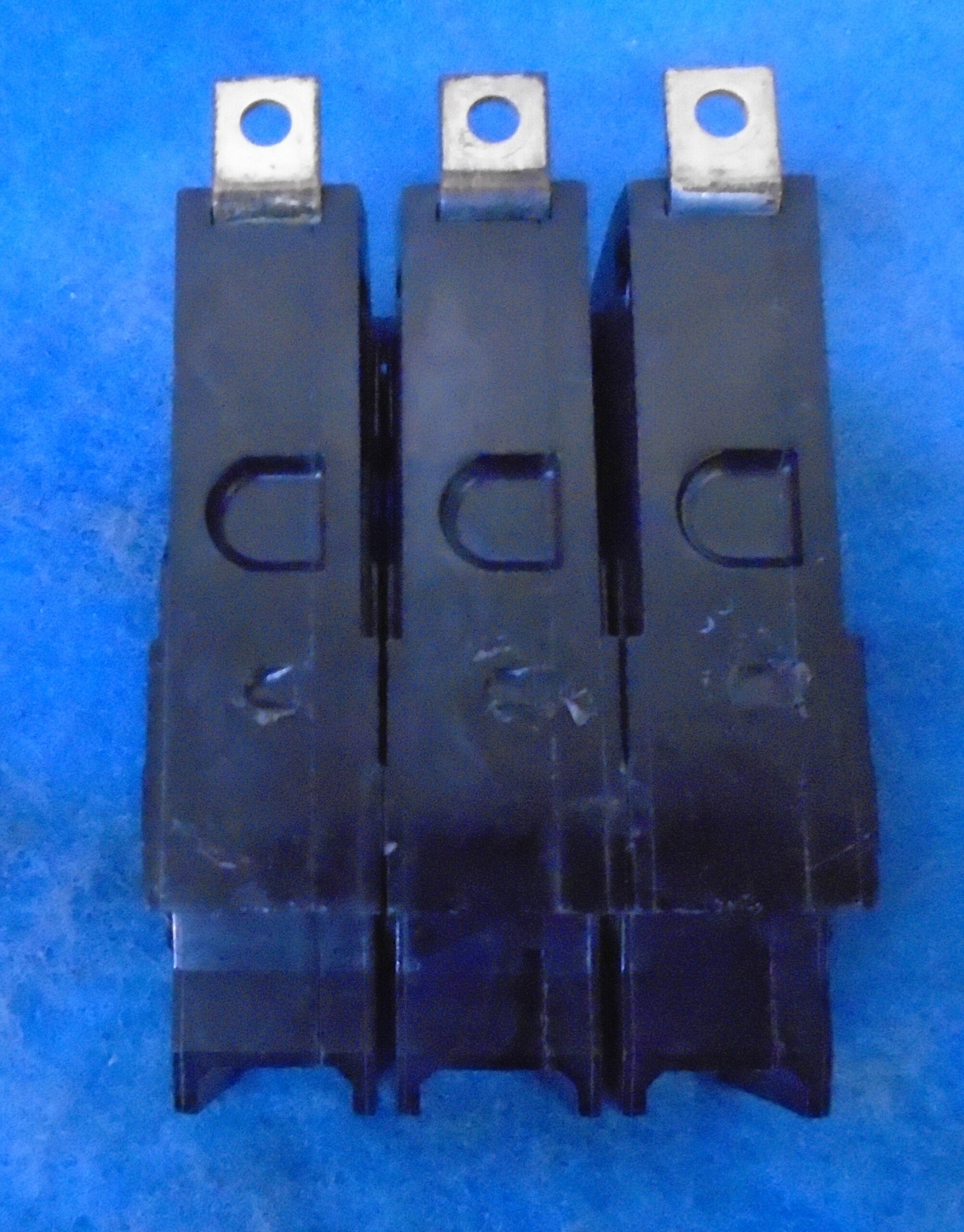 SIEMENS CIRCUIT BREAKER BQD330 30A 480Y/277V 3P***COSMETIC DAMAGE***1YR WARRANTY