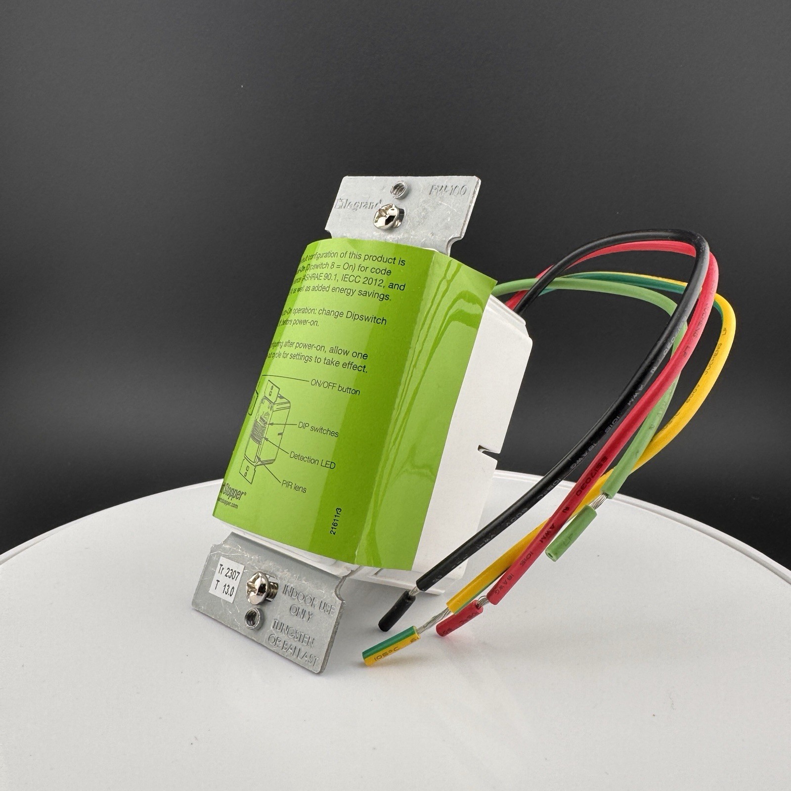 WATT STOPPER PW-100-W PIR WALL SWITCH SENSOR 800120V WHITE BRAND NEW OPEN BOX