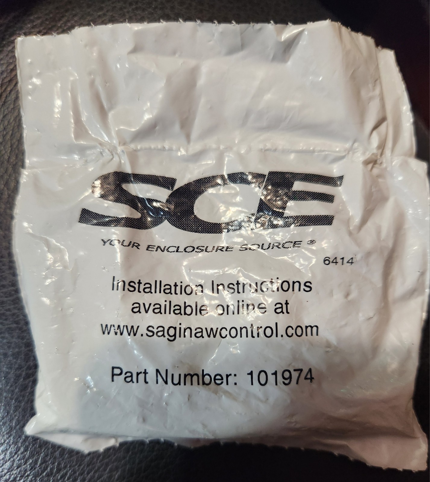 SCE Hardware kit #101974 4pc flange Bolt Pack, Wall Mount 3/8-16×3/4″