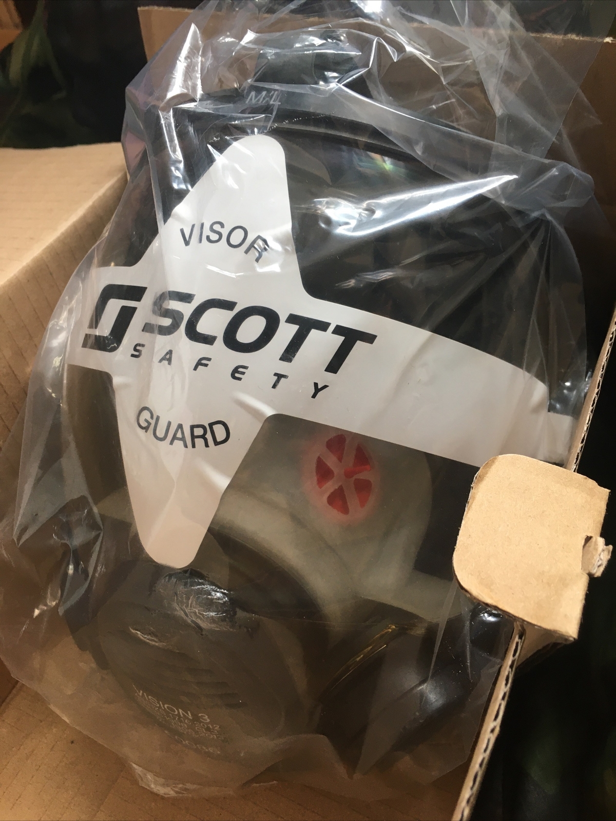Scott Safety Vision 3 LQF Panoramic Gas Mask Respirator Size M/L EN136 CLASS 3