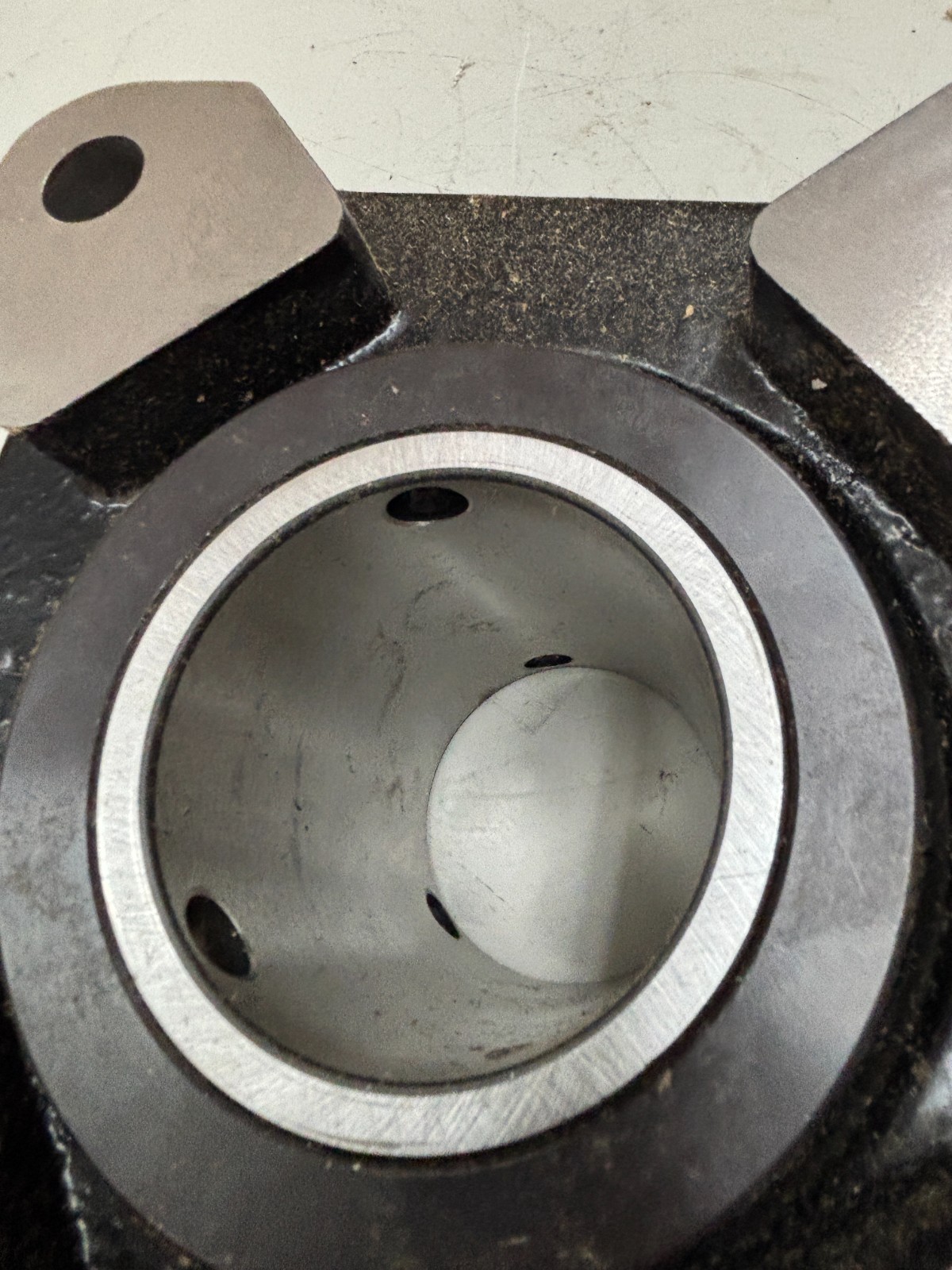 SEALMASTER RFB 207 FOUR BOLT FLANGE TAPERED ROLLER BEARING 2-7/16″ BORE