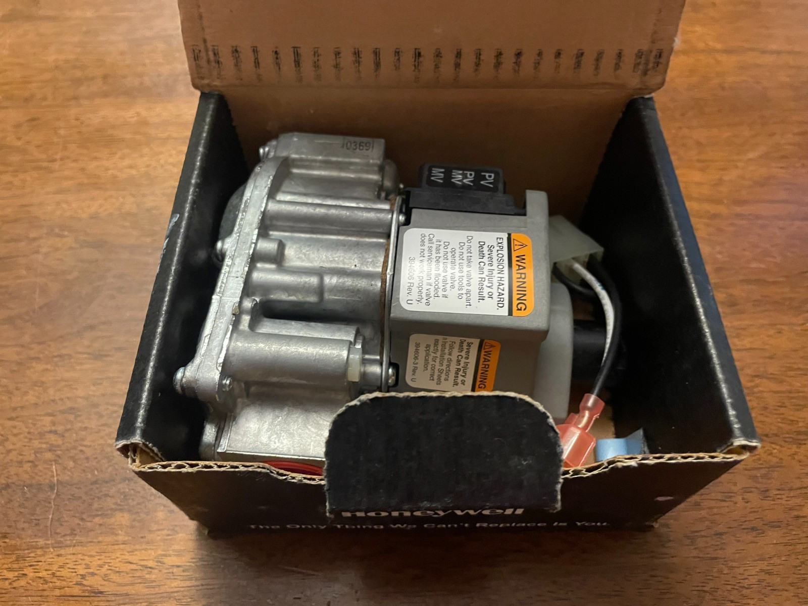 Honeywell VR8345M Universal Electronic Ignition Gas Valve PLEASE SEE DETAILS