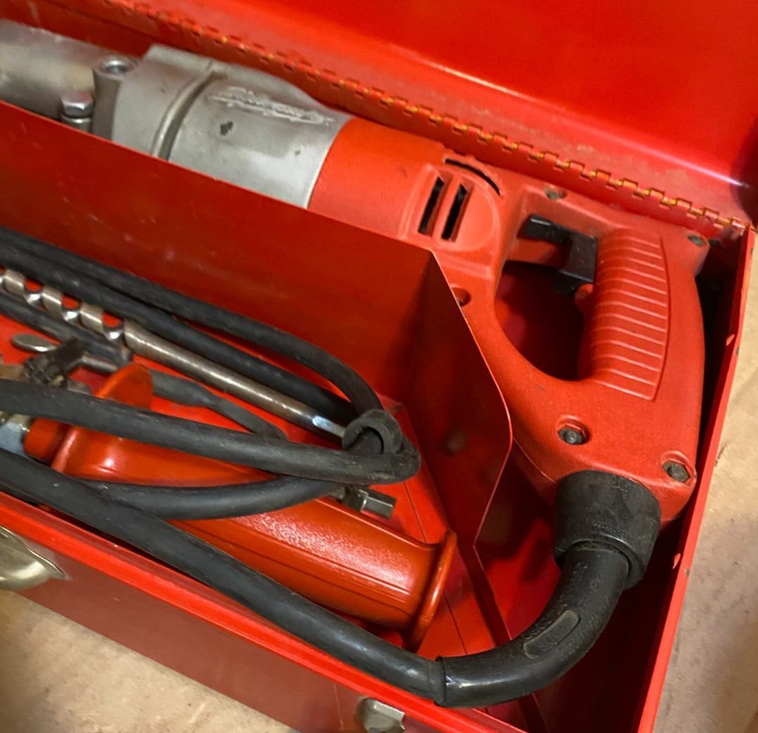 Milwaukee 1107-1 Heavy Duty Corded 1/2″ Right Angle Drill w/ Hard Case & Bits