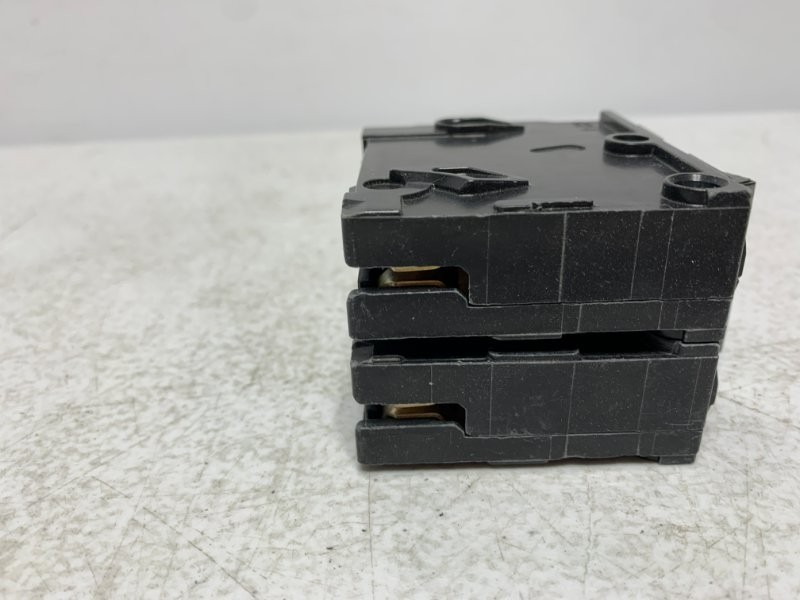 Siemens Q215 Circuit Breaker 15A 120/240V 2-Pole
