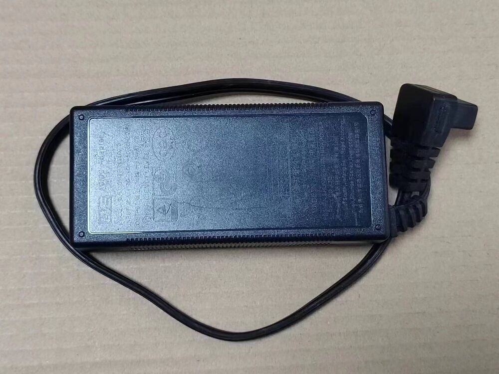 1X GM95-145600-D 14.5V 6.0A 87W 12/24V Car Refrigerator Power Adapter