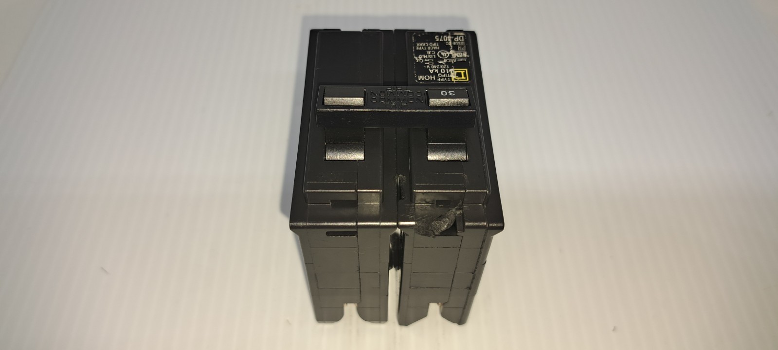 SQUARE D HOM230 30 AMP 2 POLE 120/240V CIRCUIT BREAKER TYPE HOM FLAW