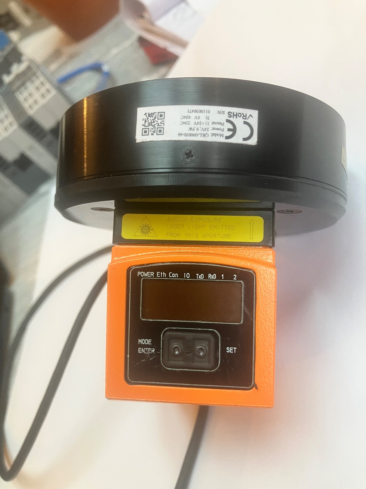CE ROHS LAZERLIGHT QRL-090050-66 WITH IFM O2I-100 MULTICODE READER 68 X 50MM