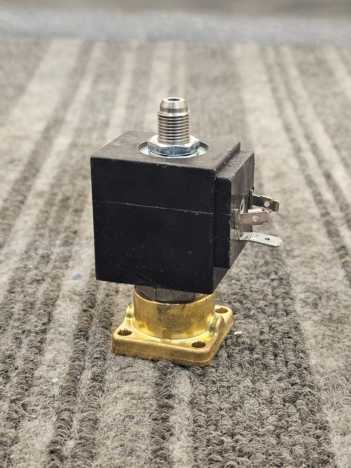 ODE 4690-H49 Solenoid Valve Subplate 3/2 WAY Normally Closed (N.C) BDV08110AY