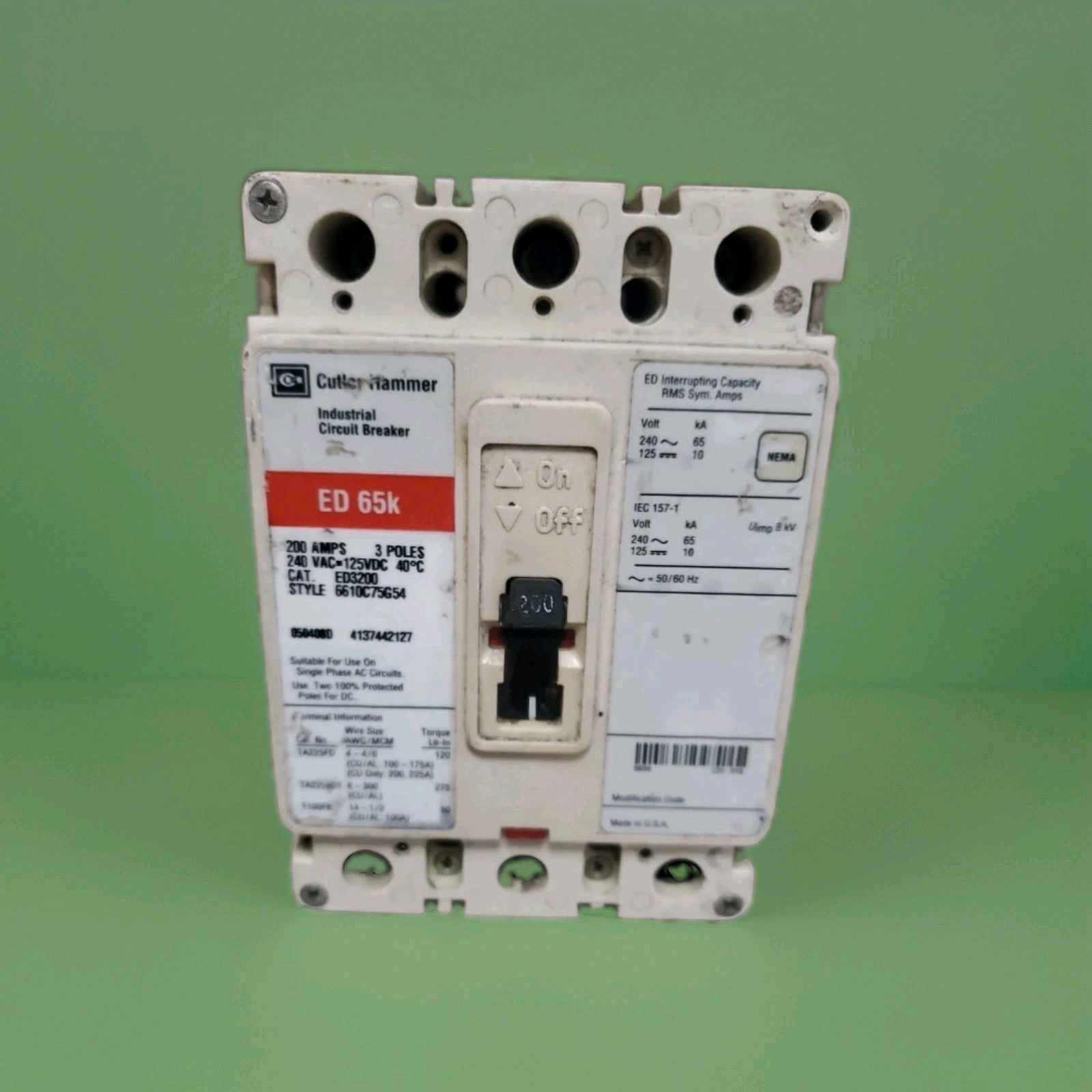 Cutler-Hammer ED 65K • ED3200 • 200A • 3 Pole • 250V •