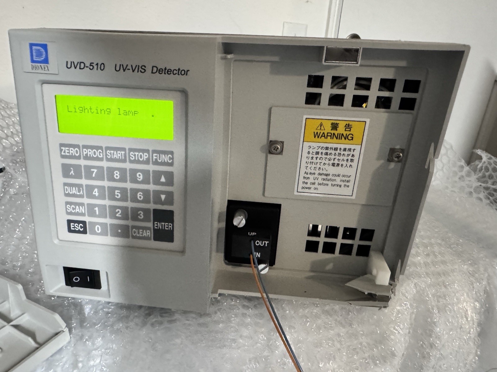 Dionex UVD-510 UV-VIS Detector Read Description