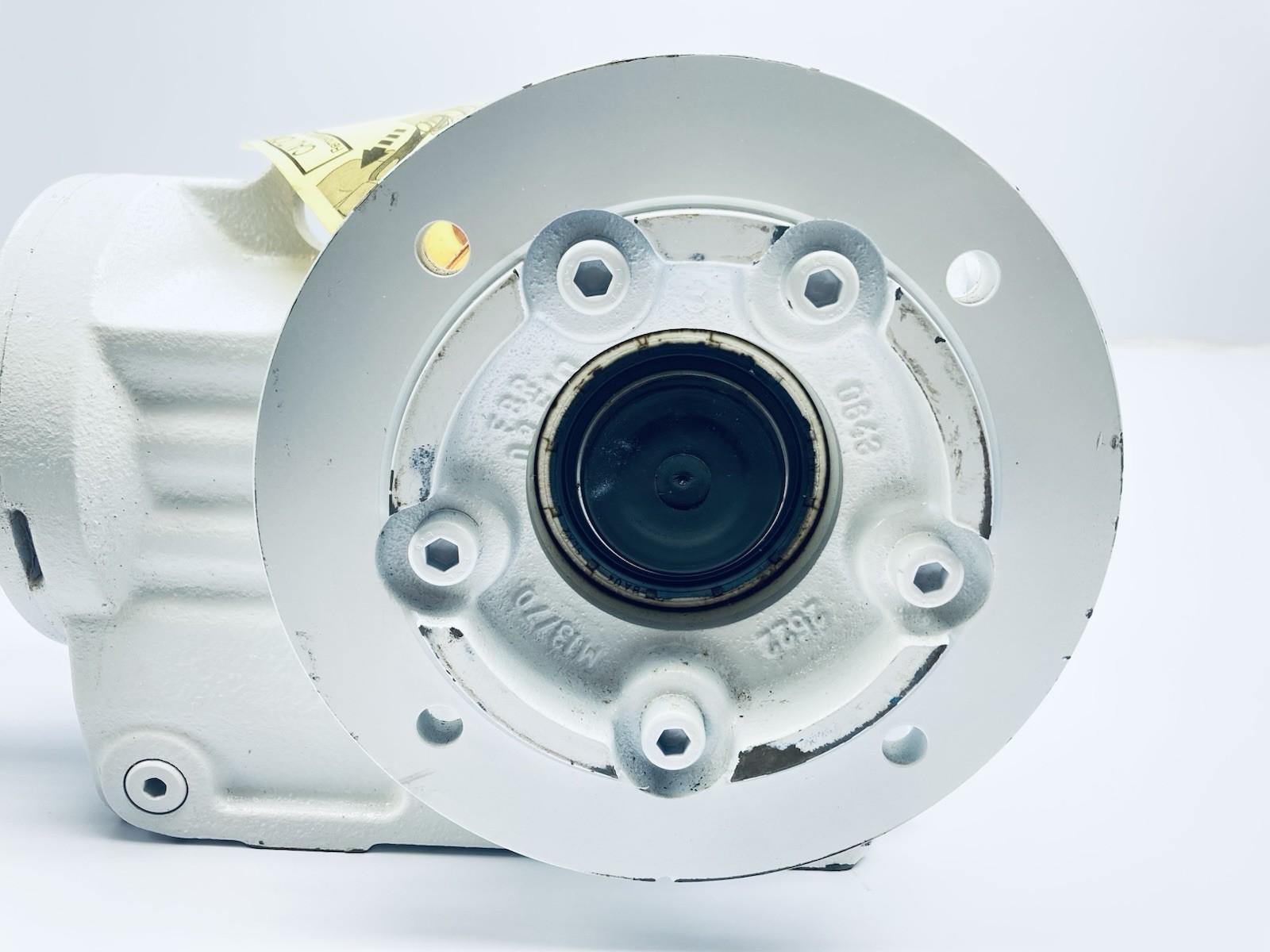SEW-EURODRIVE KAF37AM56-KS Gearbox Reducer 24.99:1-Ratio 635-Torque M5B-Mounting