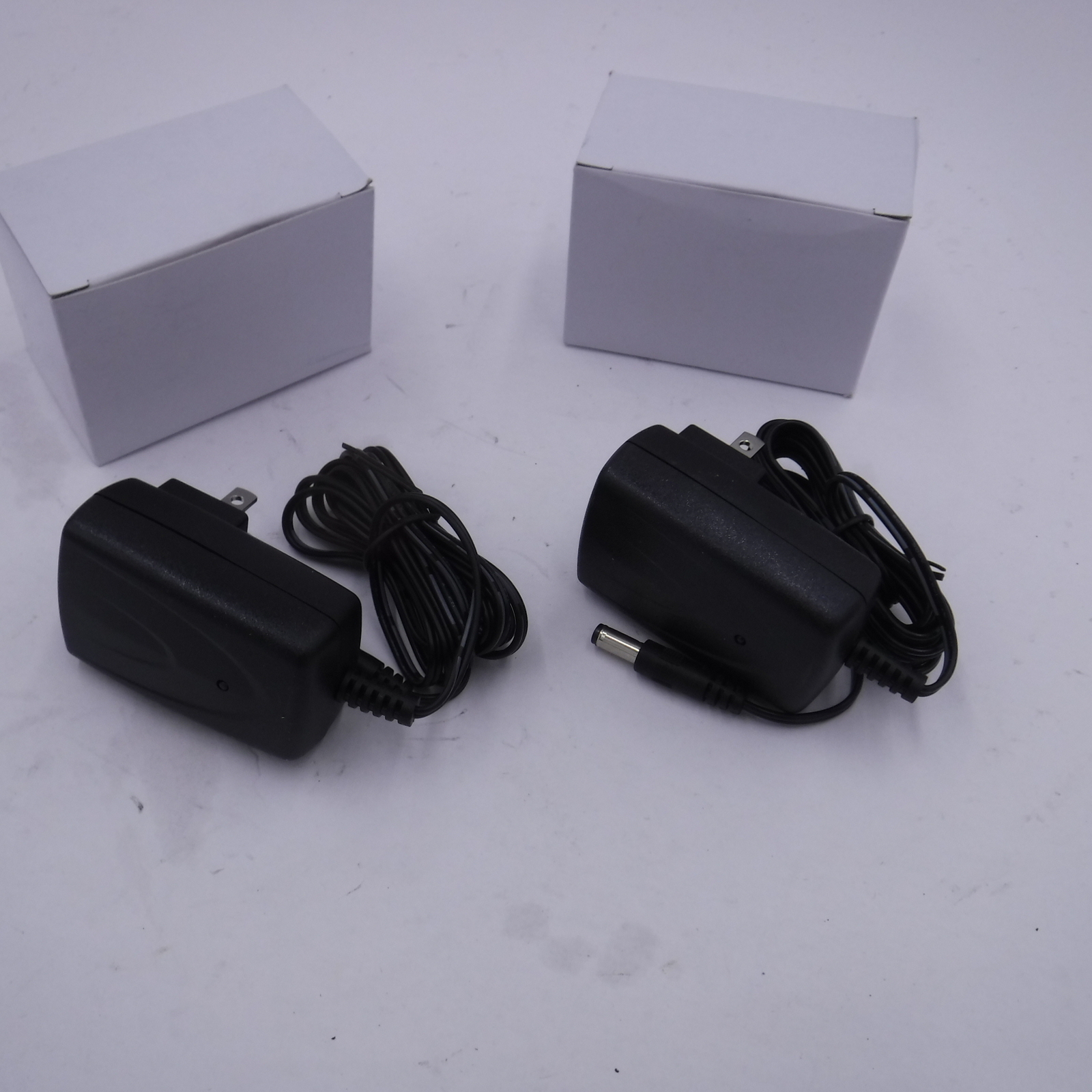 2 Pack FY1700500 17V 0.5A DC Output AC 100-240V 50/60Hz 0.1A C Input Charger