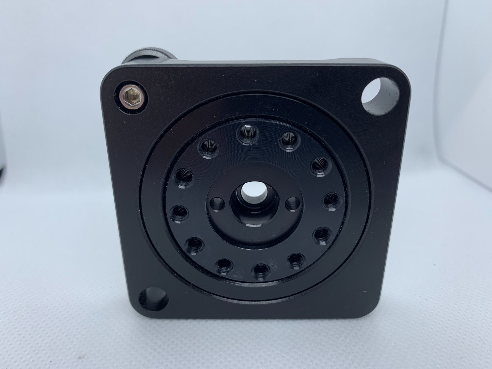 Newport RSP-1T Optic Rotation Mount for 1″ Optics with RSA-1TI Solid Insert