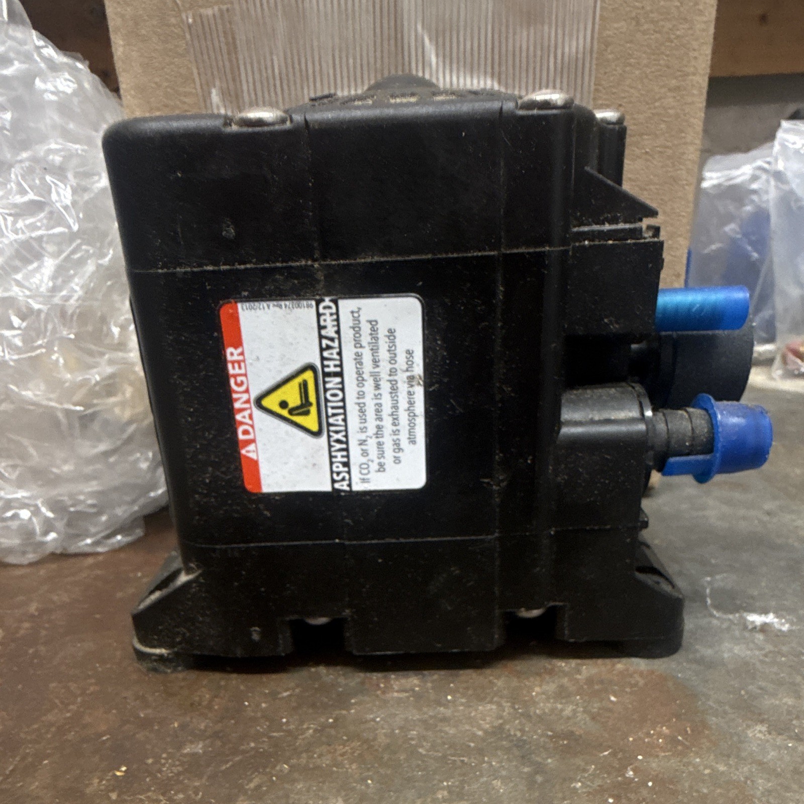 Flojet G575215-SANTO Air Operated Diaphragm Pump 1/2” Port New Open Box NOS